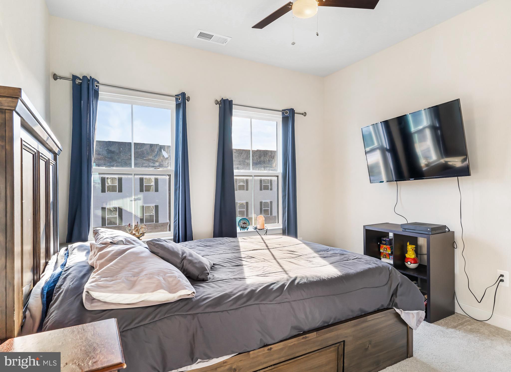 LAKE FREDERICK - Residential Lease