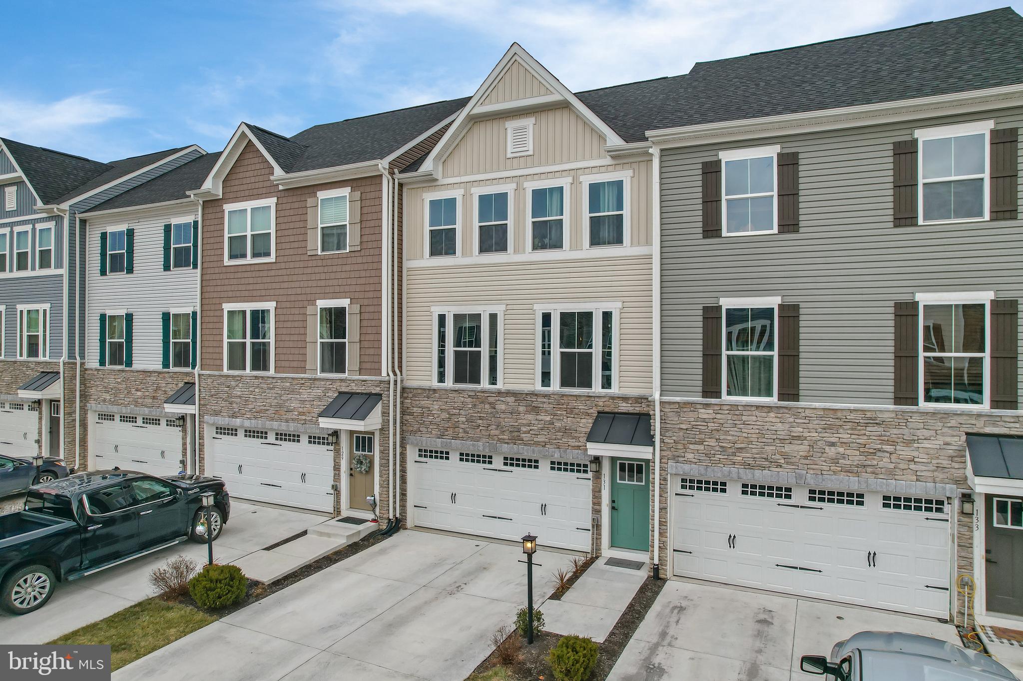 LAKE FREDERICK - Residential Lease