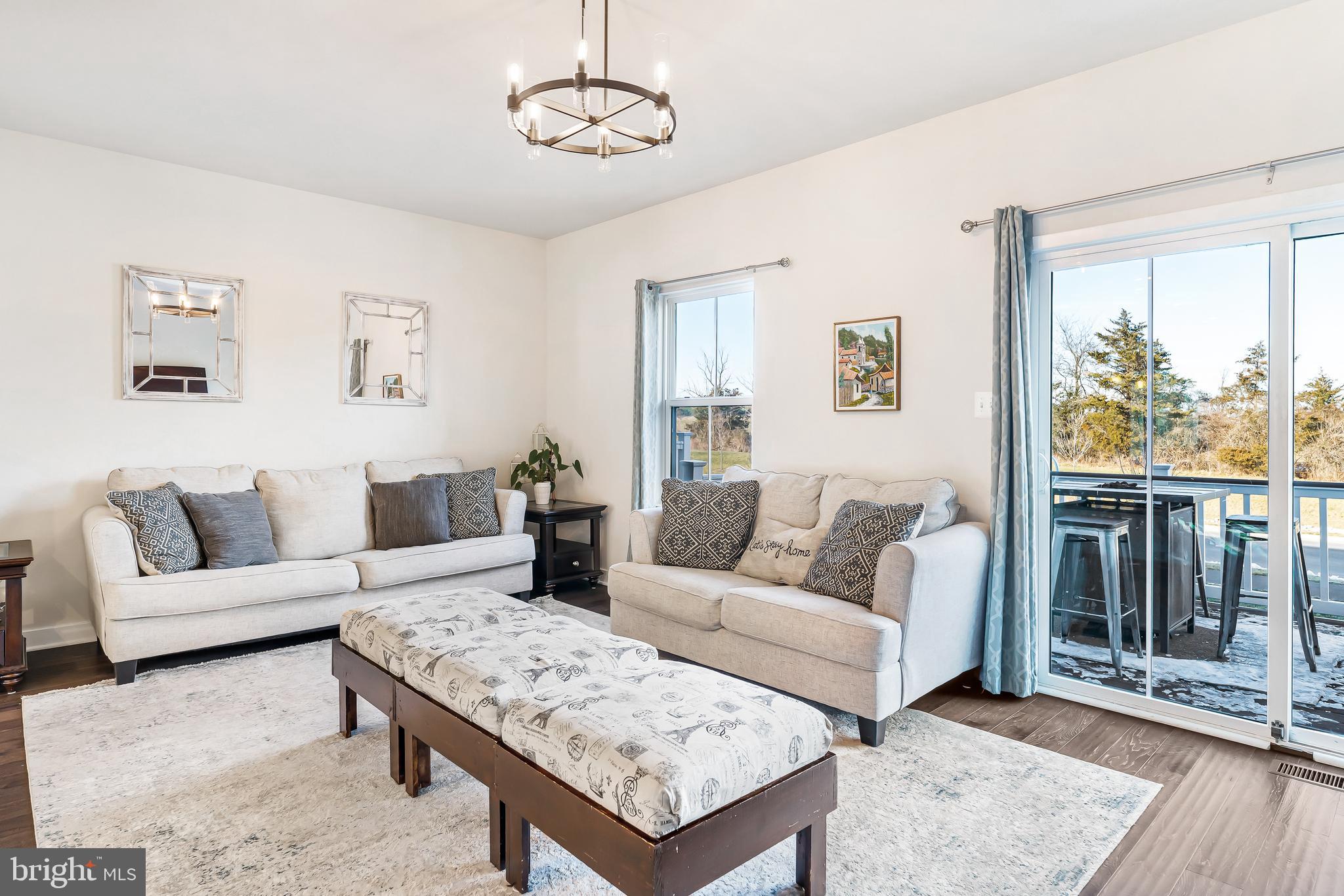 LAKE FREDERICK - Residential Lease