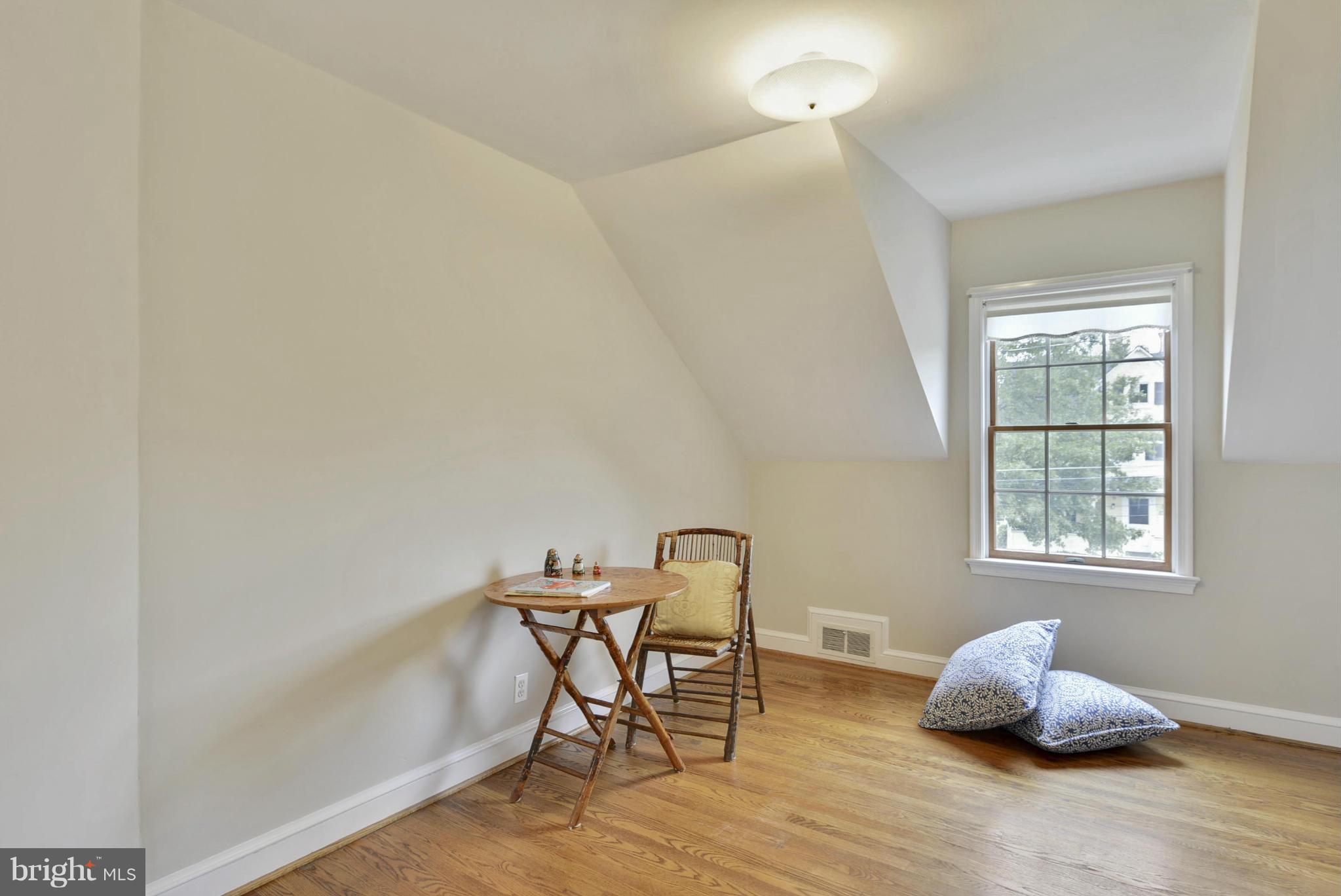 GLENCARLYN - Residential