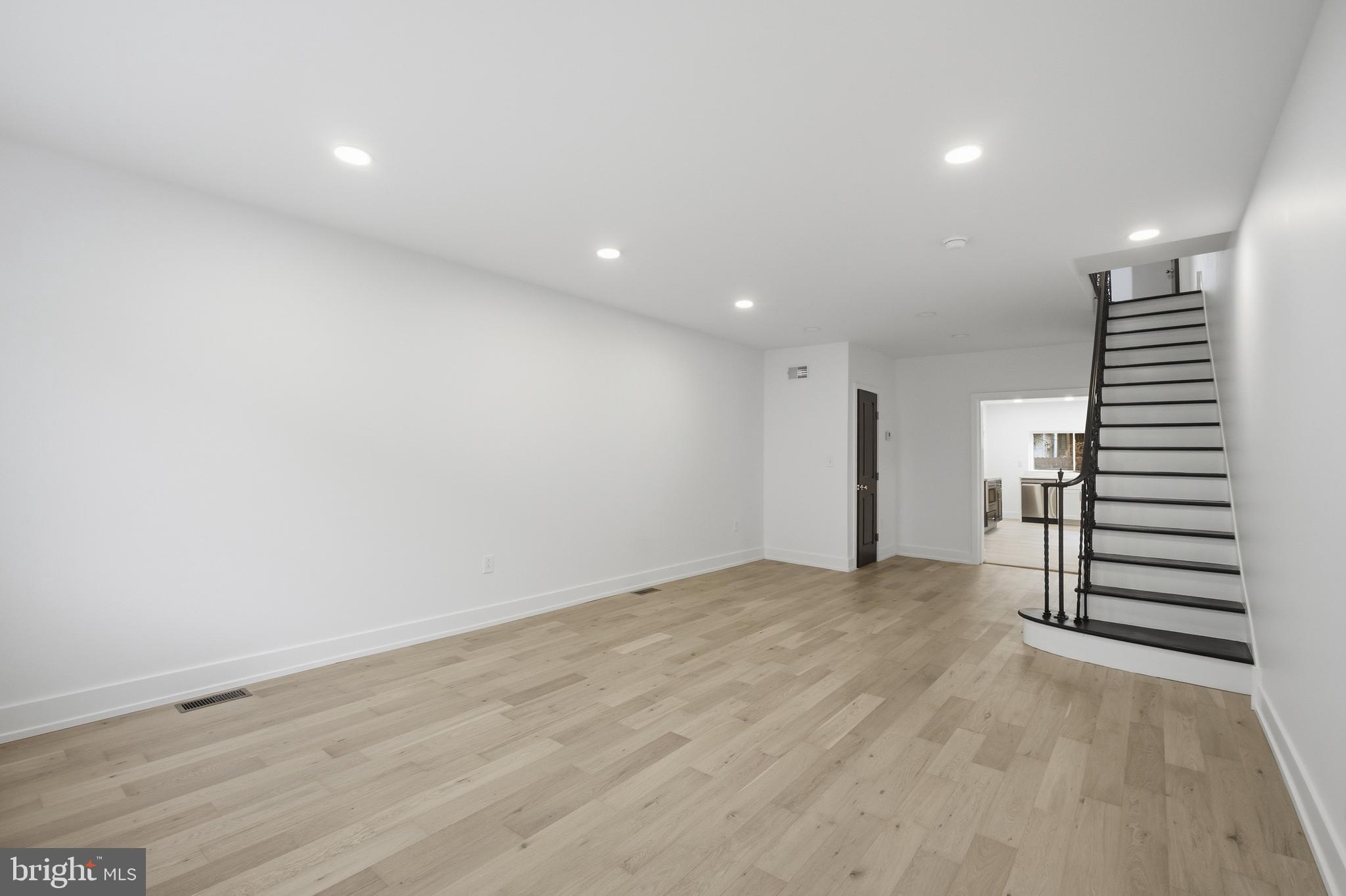 EAST PASSYUNK CROSSING - Residential