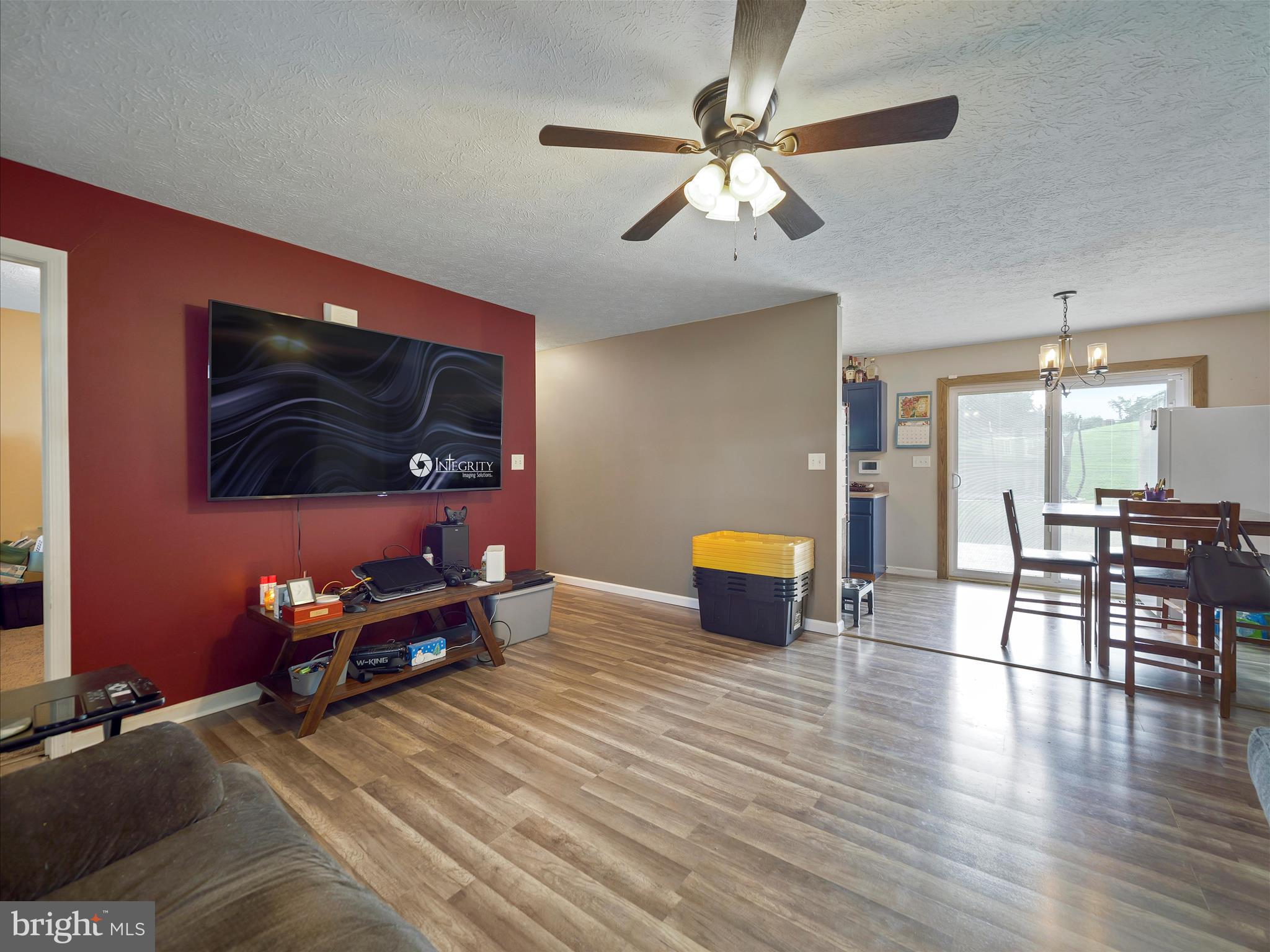 RIDGEFIELD - Residential