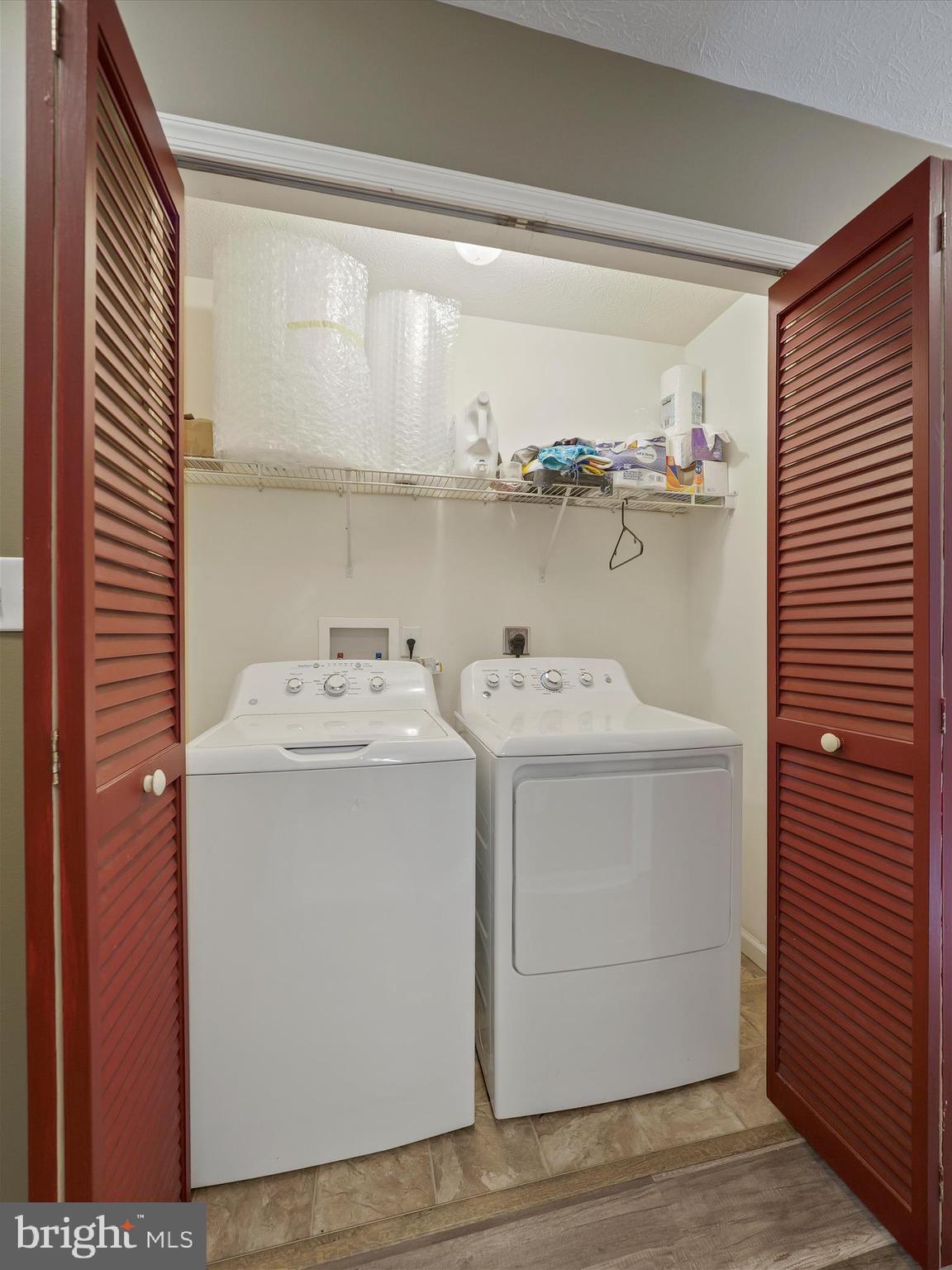 RIDGEFIELD - Residential