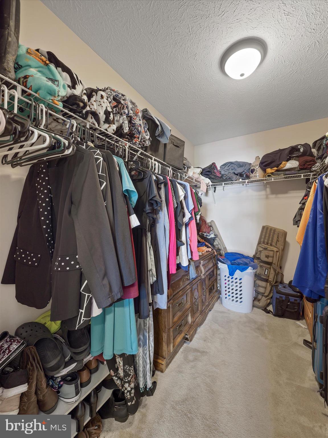 RIDGEFIELD - Residential