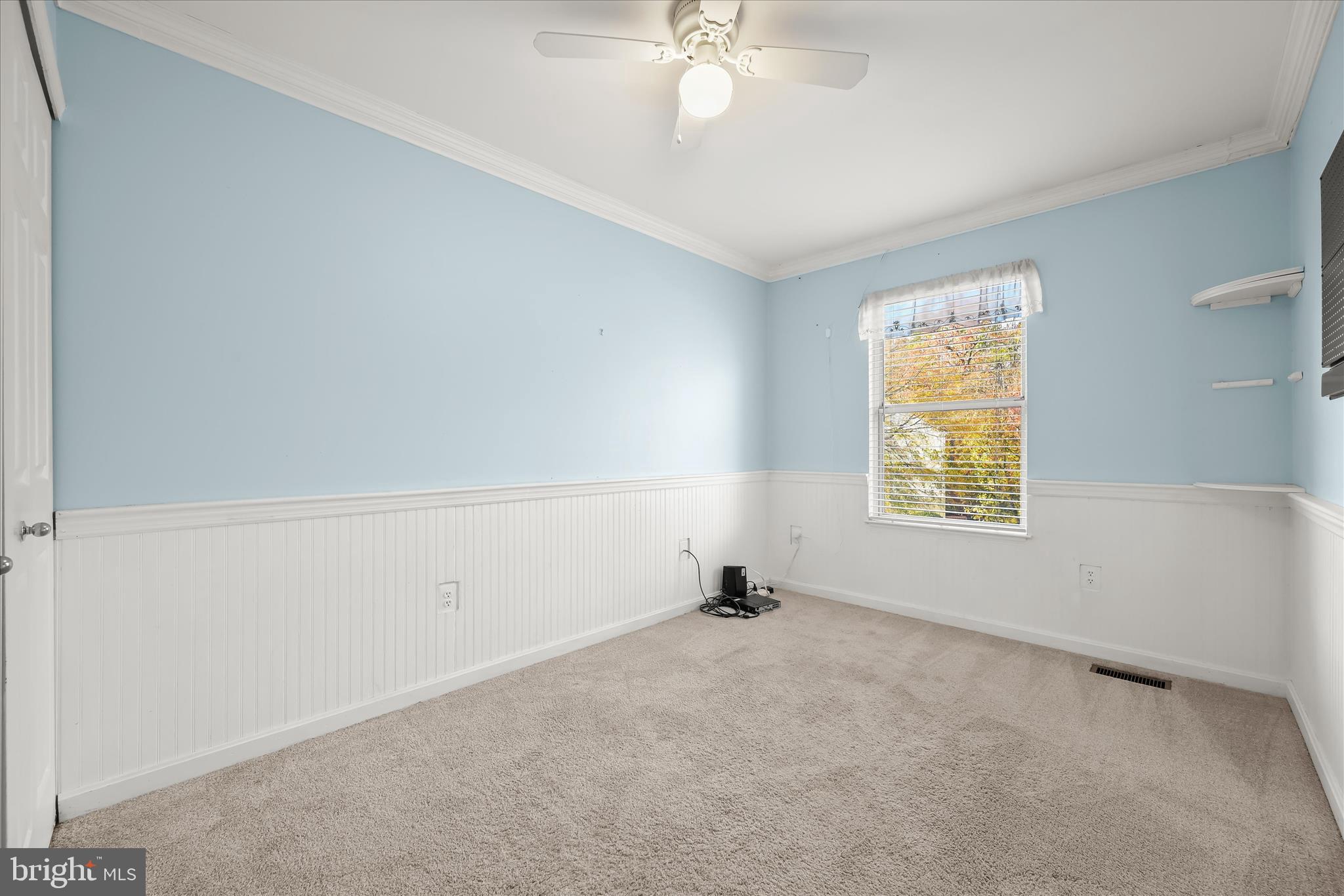 RIVERCHASE - Residential