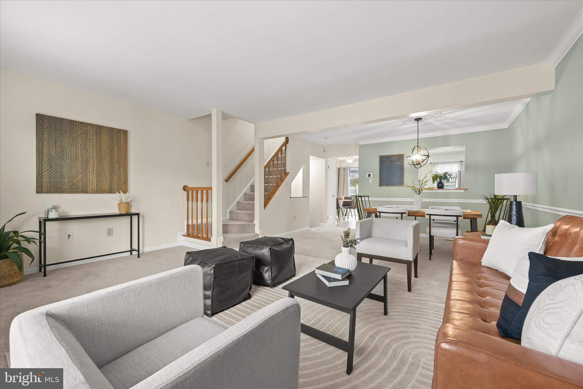 RIVERCHASE - Residential