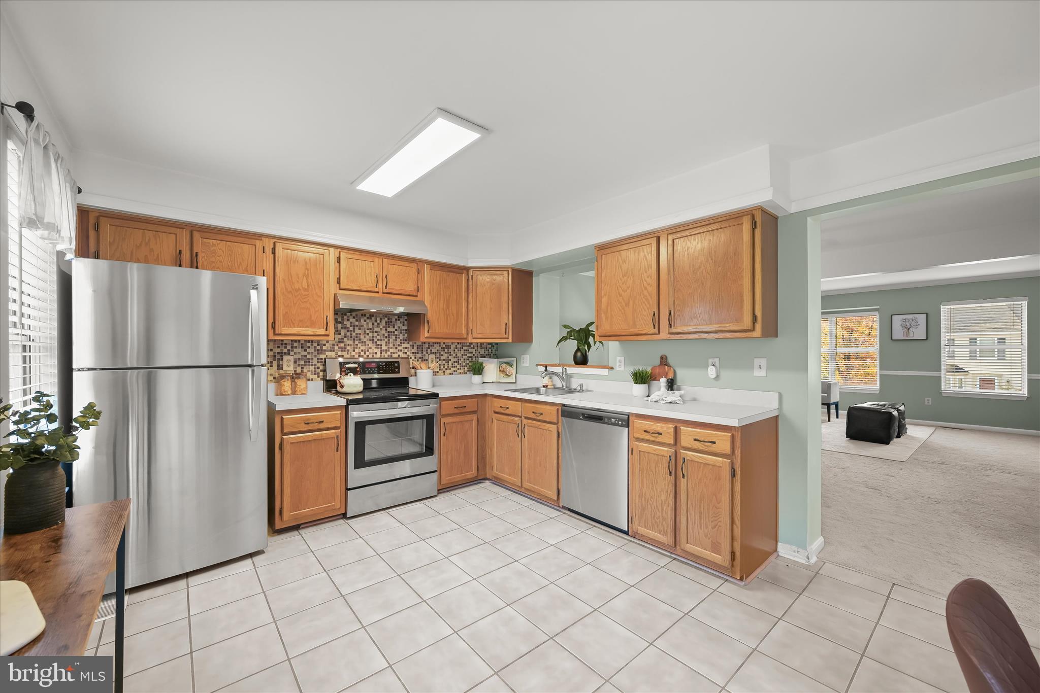 RIVERCHASE - Residential