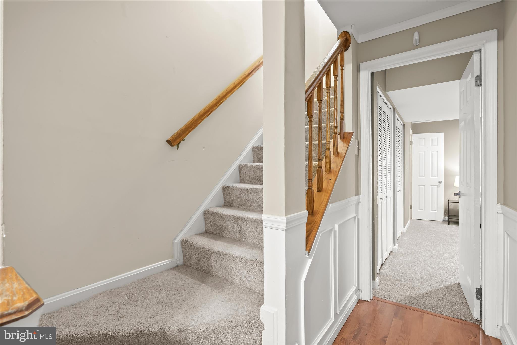 RIVERCHASE - Residential