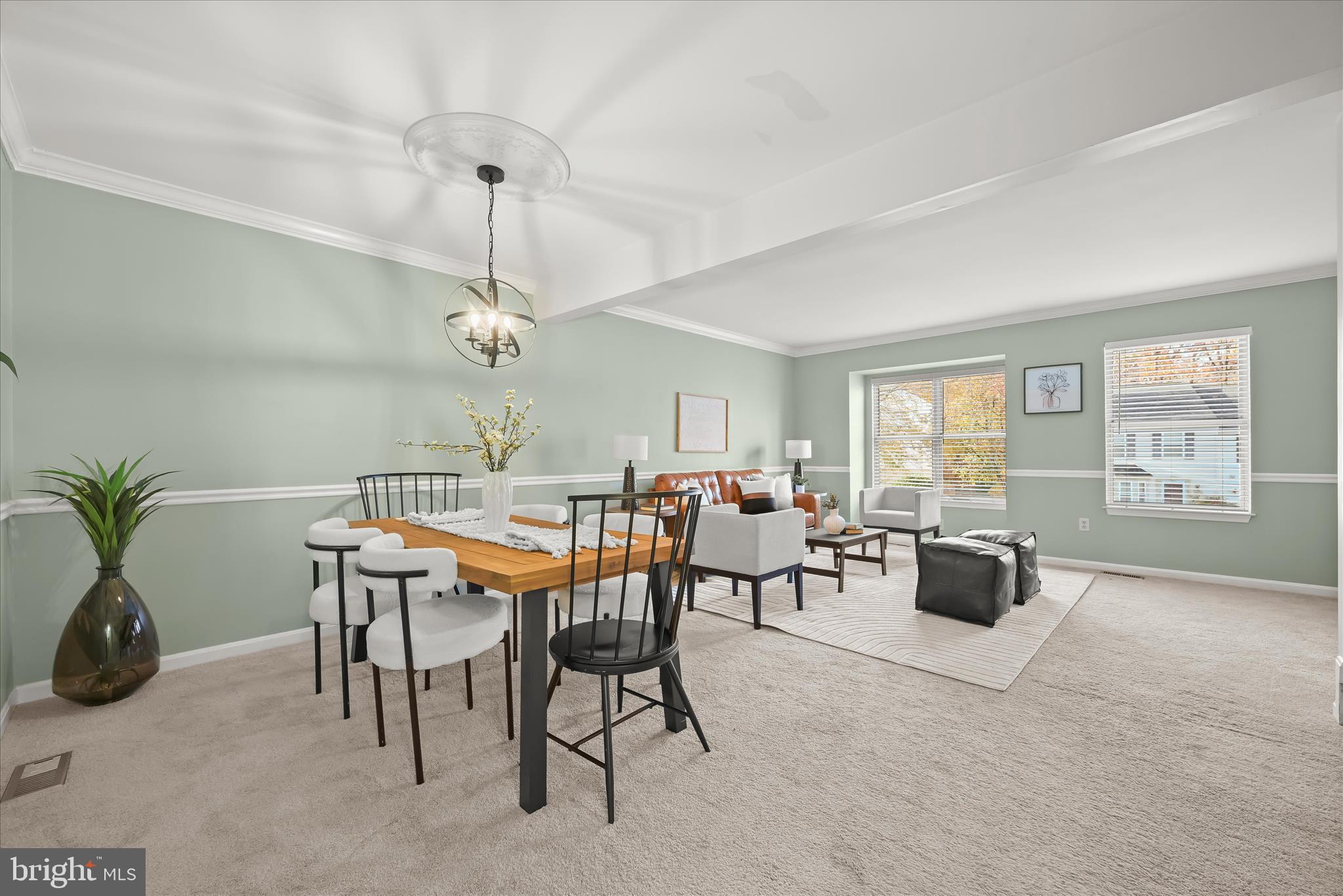 RIVERCHASE - Residential