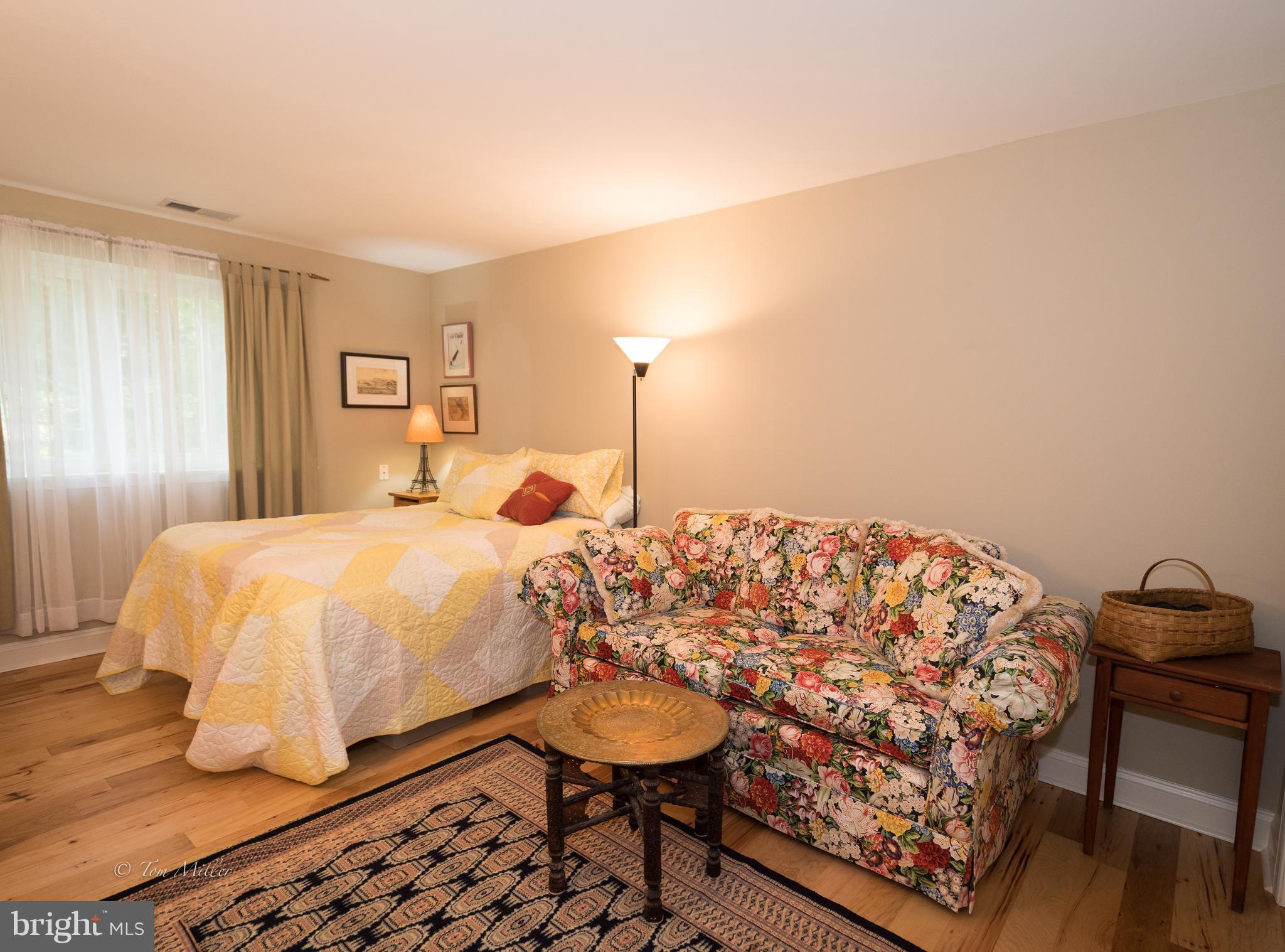 CROSS KEYS - Residential