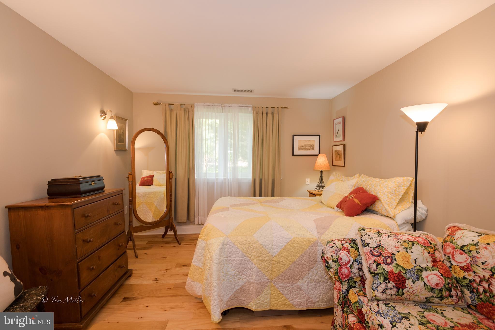 CROSS KEYS - Residential