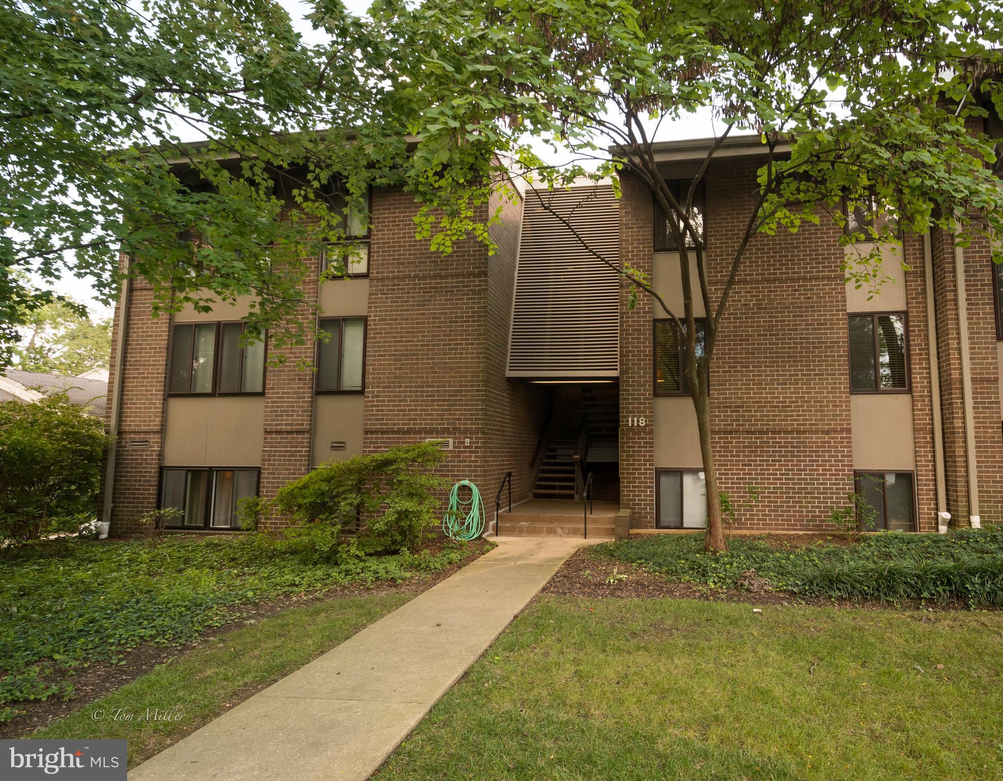 CROSS KEYS - Residential