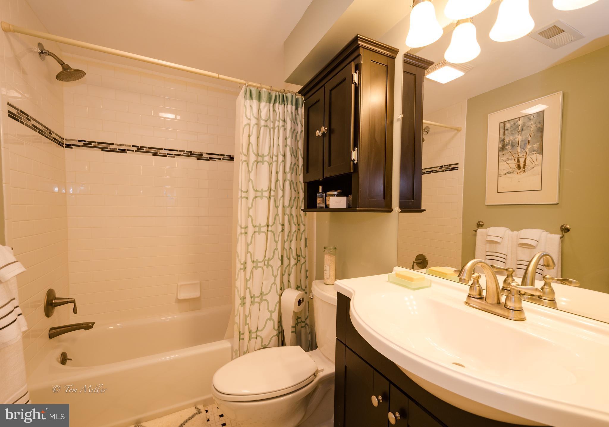 CROSS KEYS - Residential