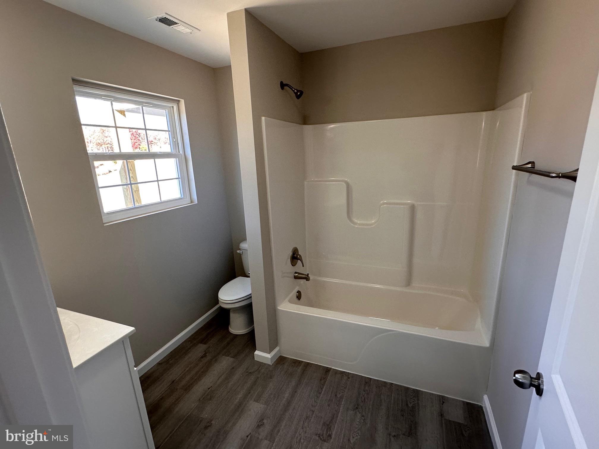 CACAPON SOUTH - Residential Lease