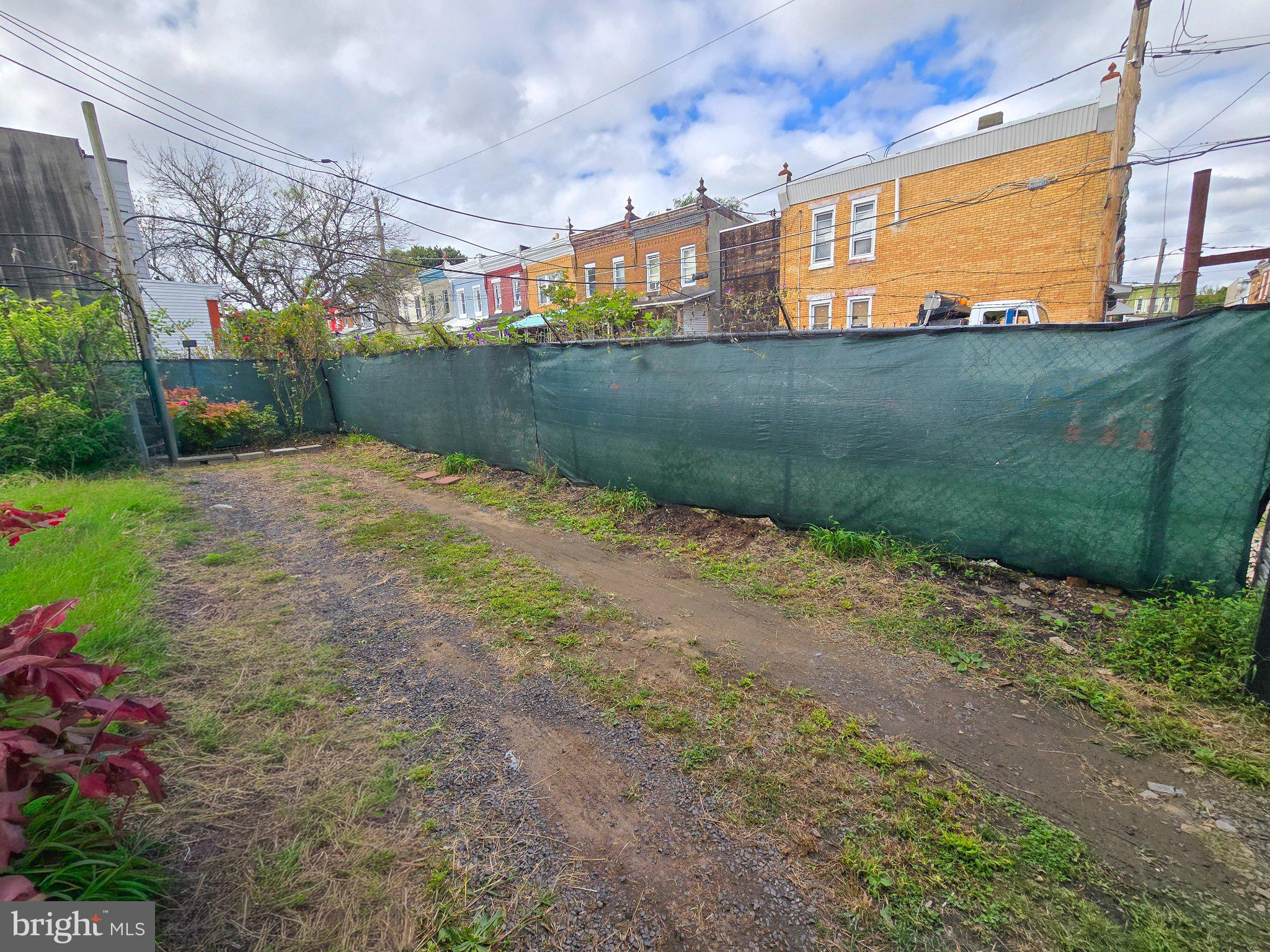 620 W MAYFIELD STREET