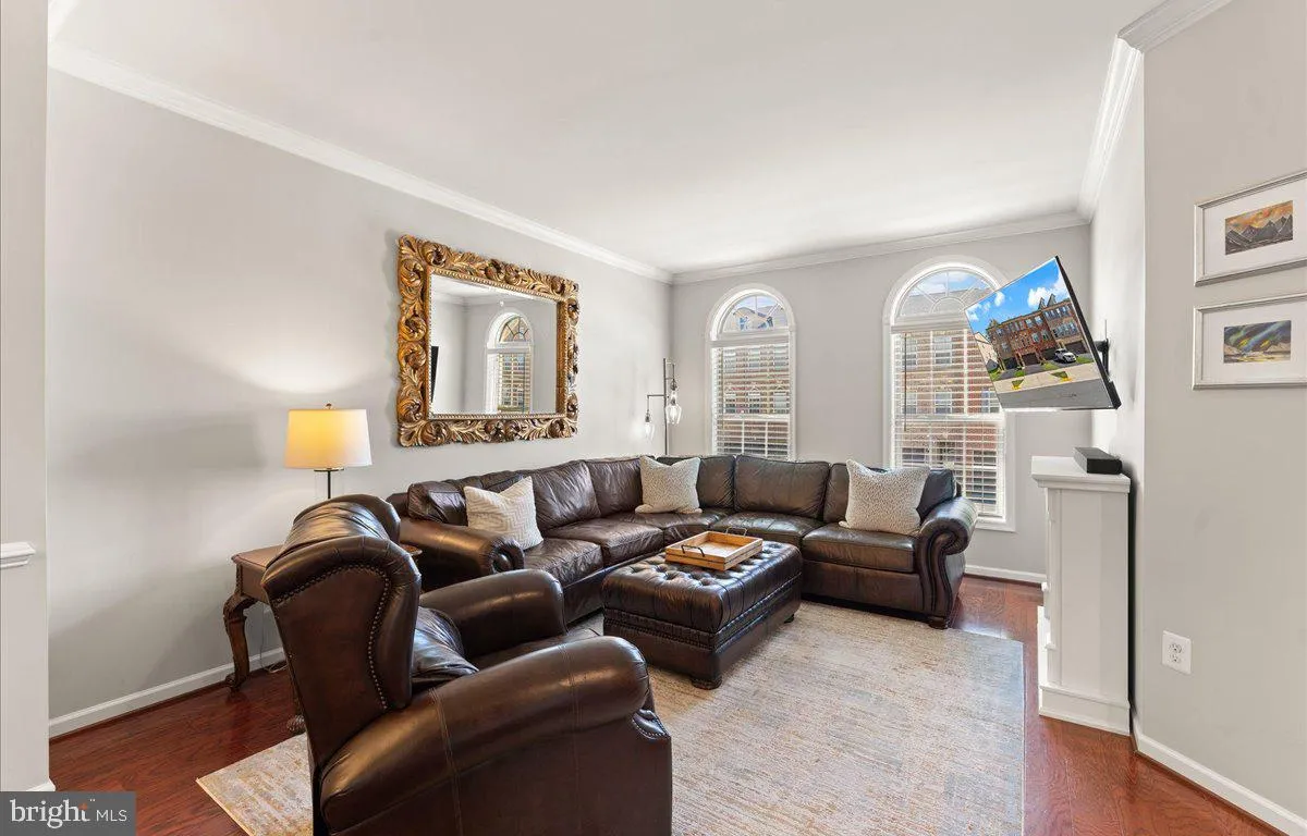 Haymarket, Virginia 20169, United States, 3 Bedrooms Bedrooms, ,4 BathroomsBathrooms,Residential,Active,229756