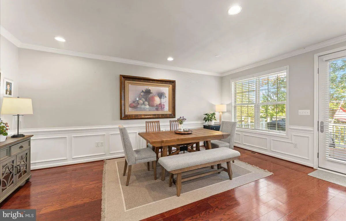 Haymarket, Virginia 20169, United States, 3 Bedrooms Bedrooms, ,4 BathroomsBathrooms,Residential,Active,229756