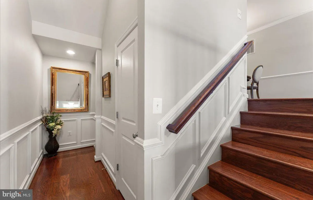 Haymarket, Virginia 20169, United States, 3 Bedrooms Bedrooms, ,4 BathroomsBathrooms,Residential,Active,229756