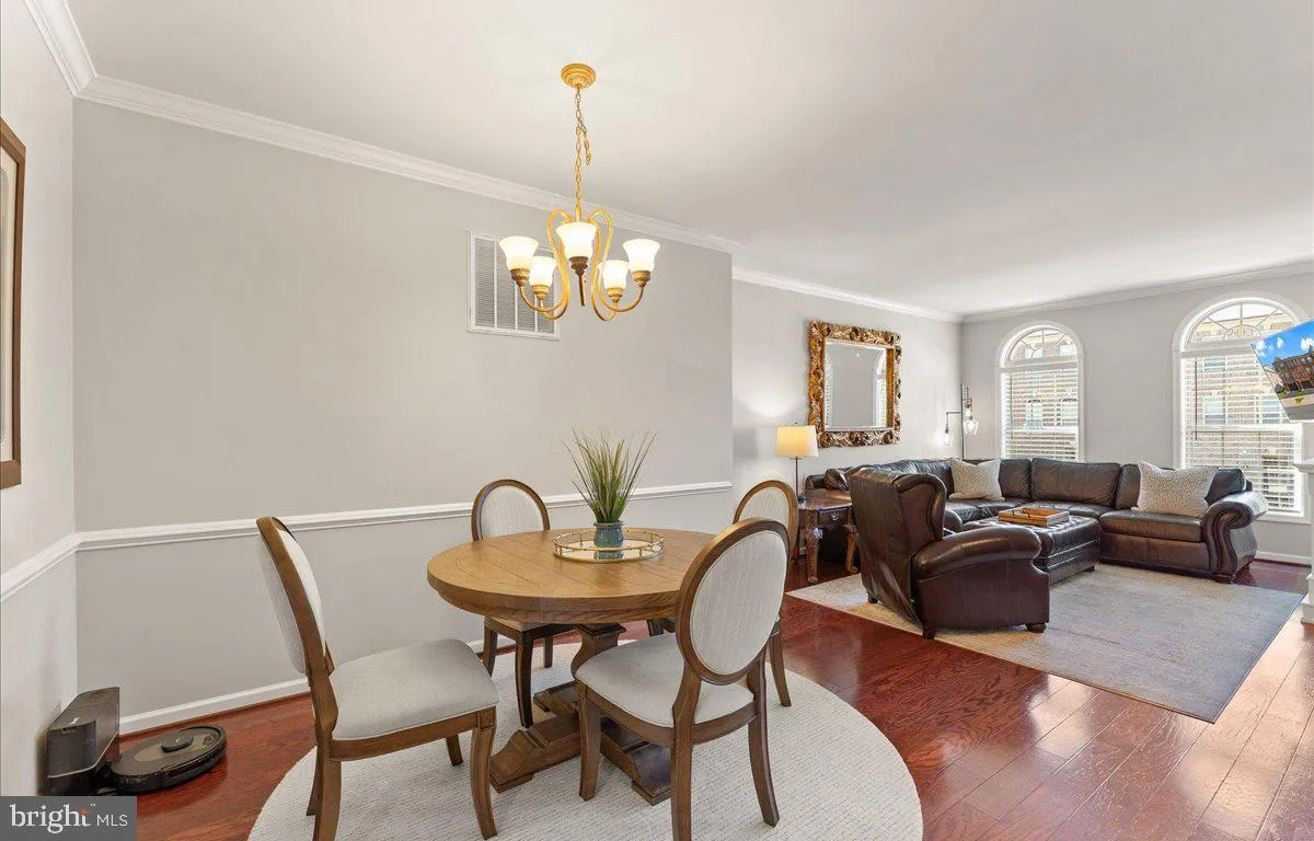 Haymarket, Virginia 20169, United States, 3 Bedrooms Bedrooms, ,4 BathroomsBathrooms,Residential,Active,229756