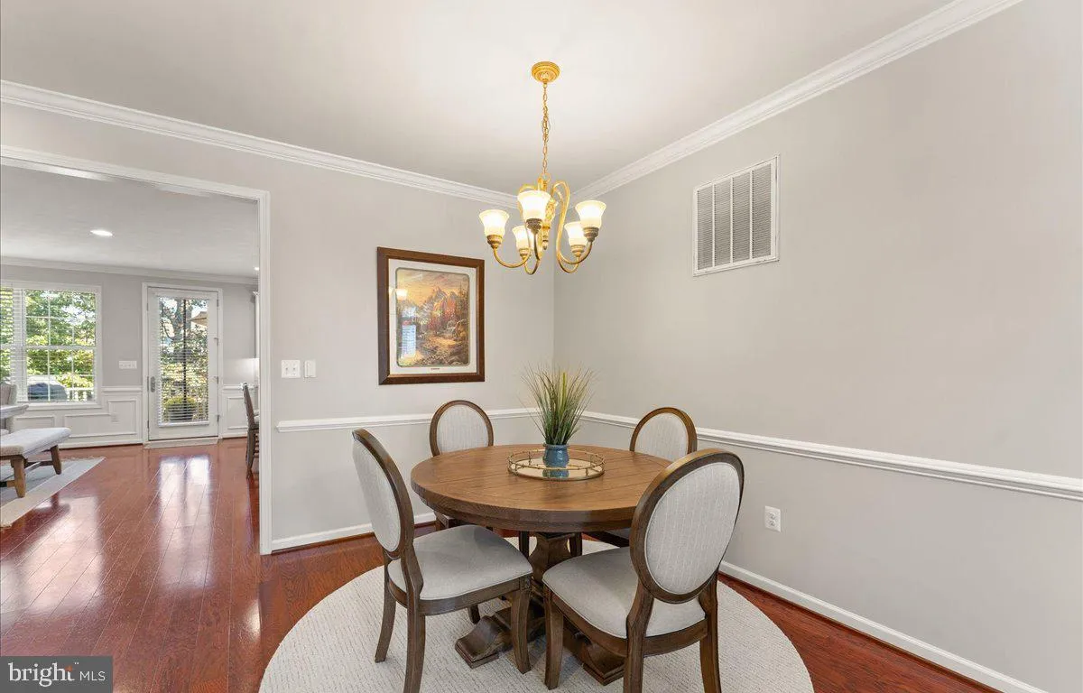 Haymarket, Virginia 20169, United States, 3 Bedrooms Bedrooms, ,4 BathroomsBathrooms,Residential,Active,229756