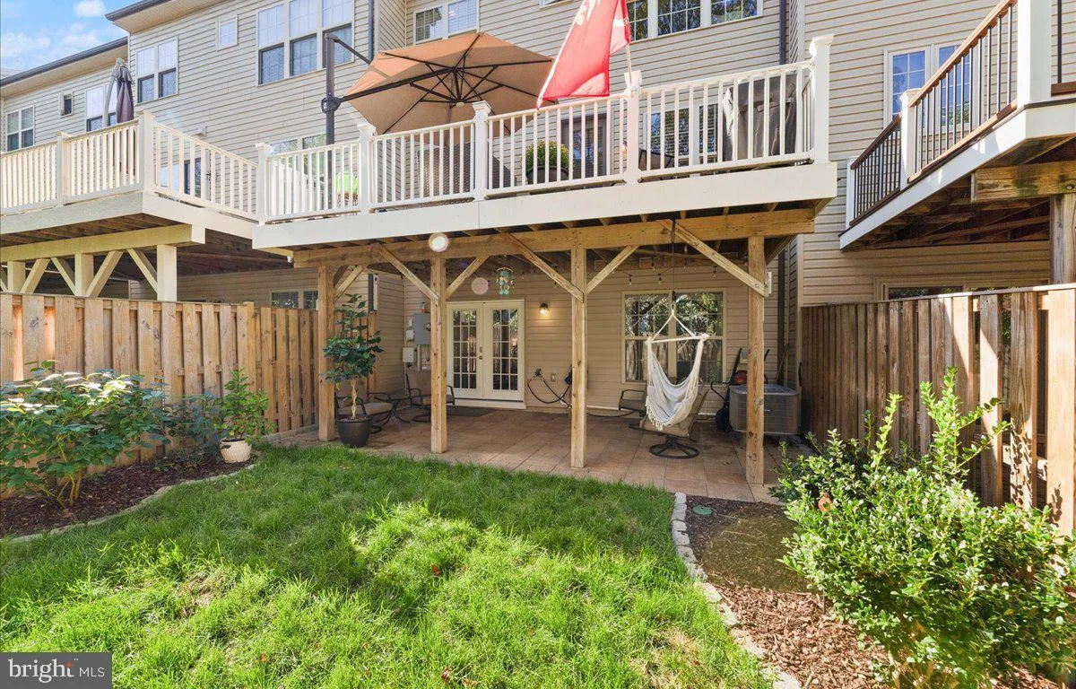 Haymarket, Virginia 20169, United States, 3 Bedrooms Bedrooms, ,4 BathroomsBathrooms,Residential,Active,229756