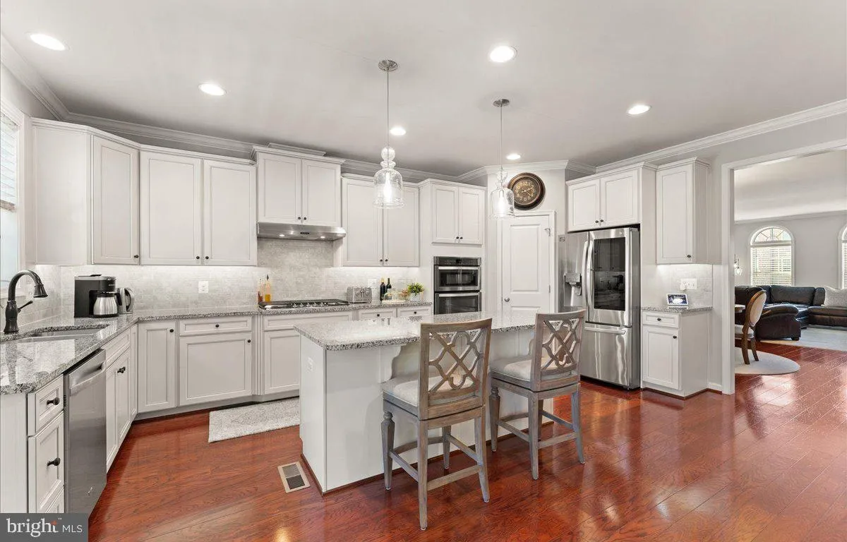 Haymarket, Virginia 20169, United States, 3 Bedrooms Bedrooms, ,4 BathroomsBathrooms,Residential,Active,229756