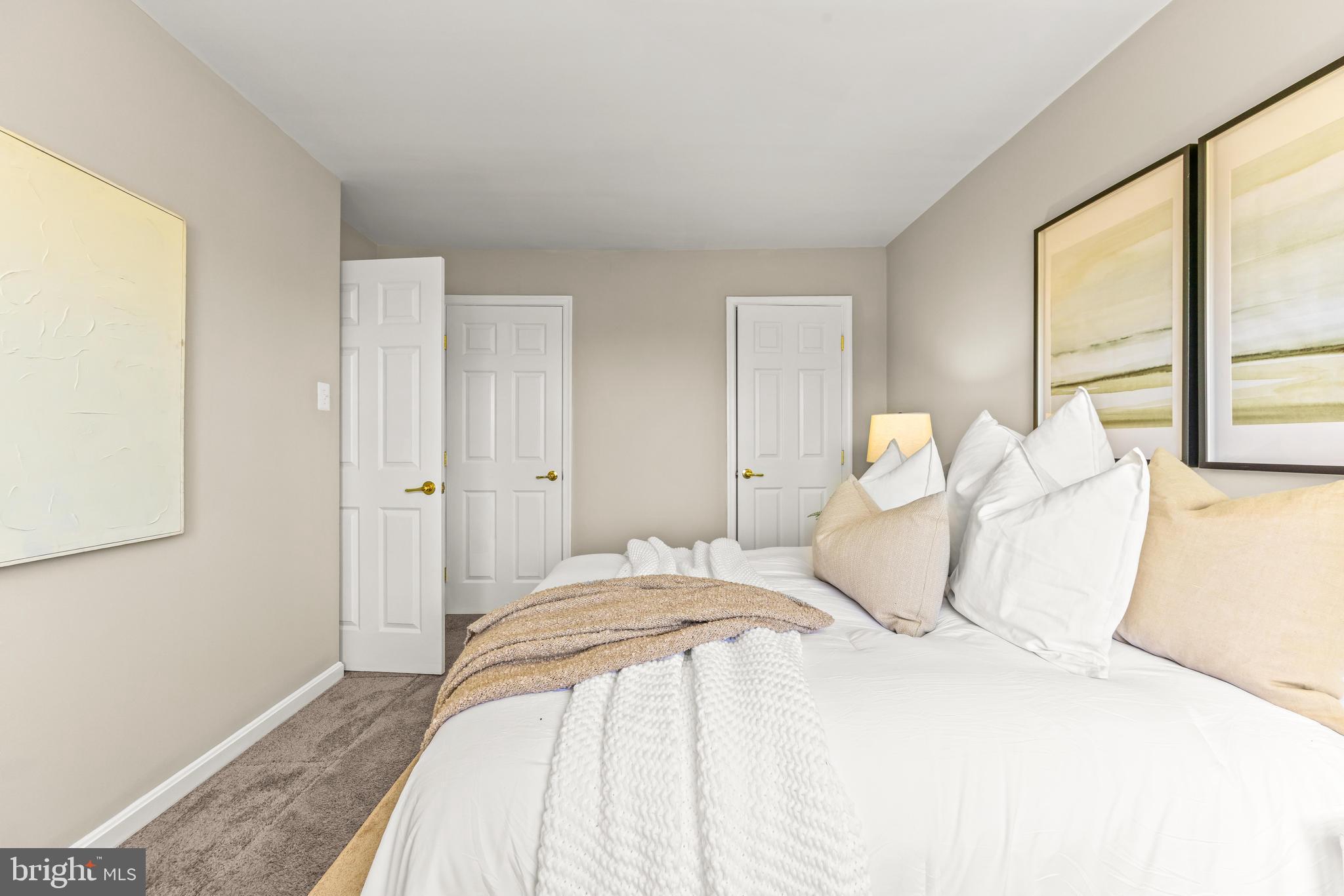 FRANKLIN RIDGE TOWNHOUSE - Residential