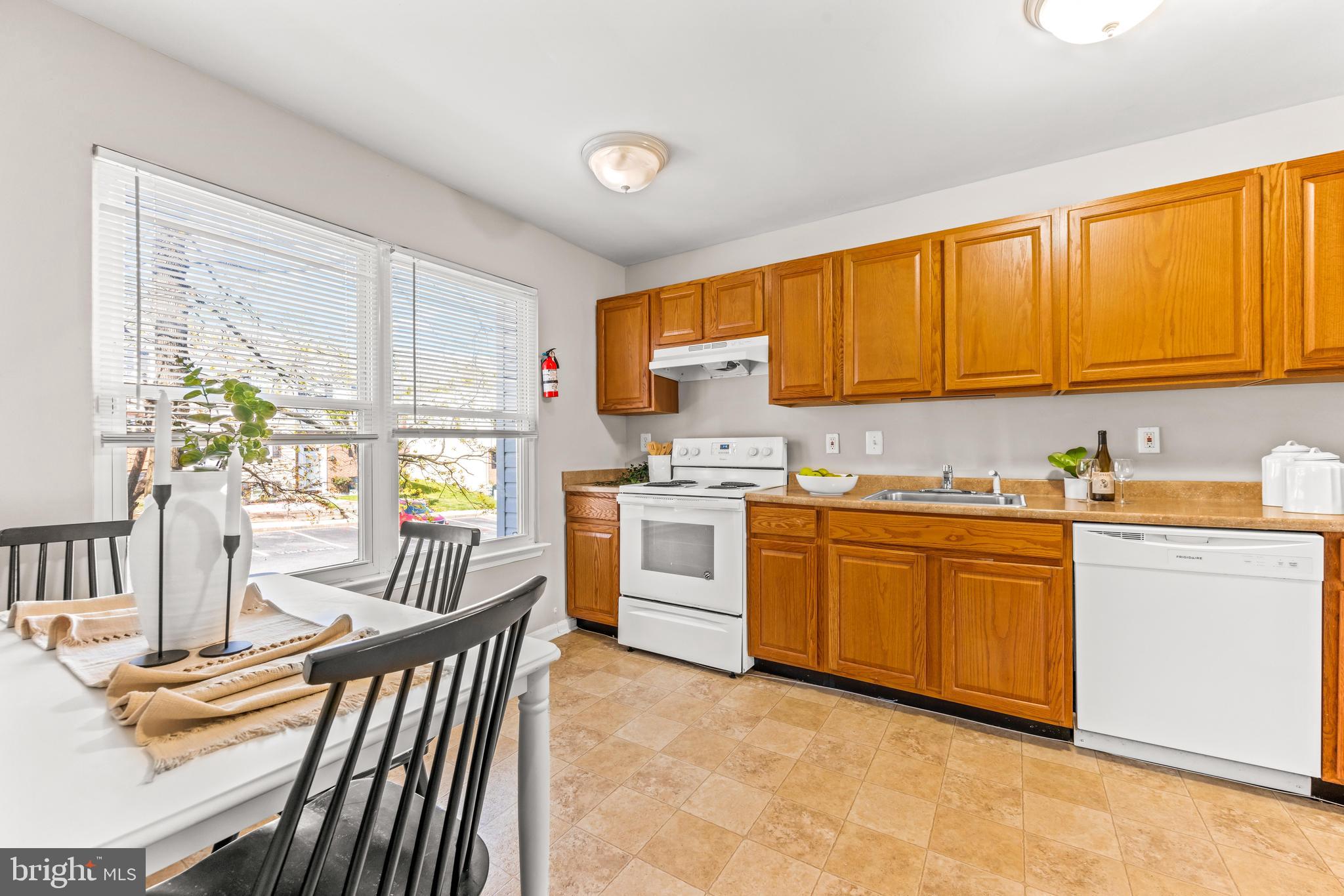 FRANKLIN RIDGE TOWNHOUSE - Residential