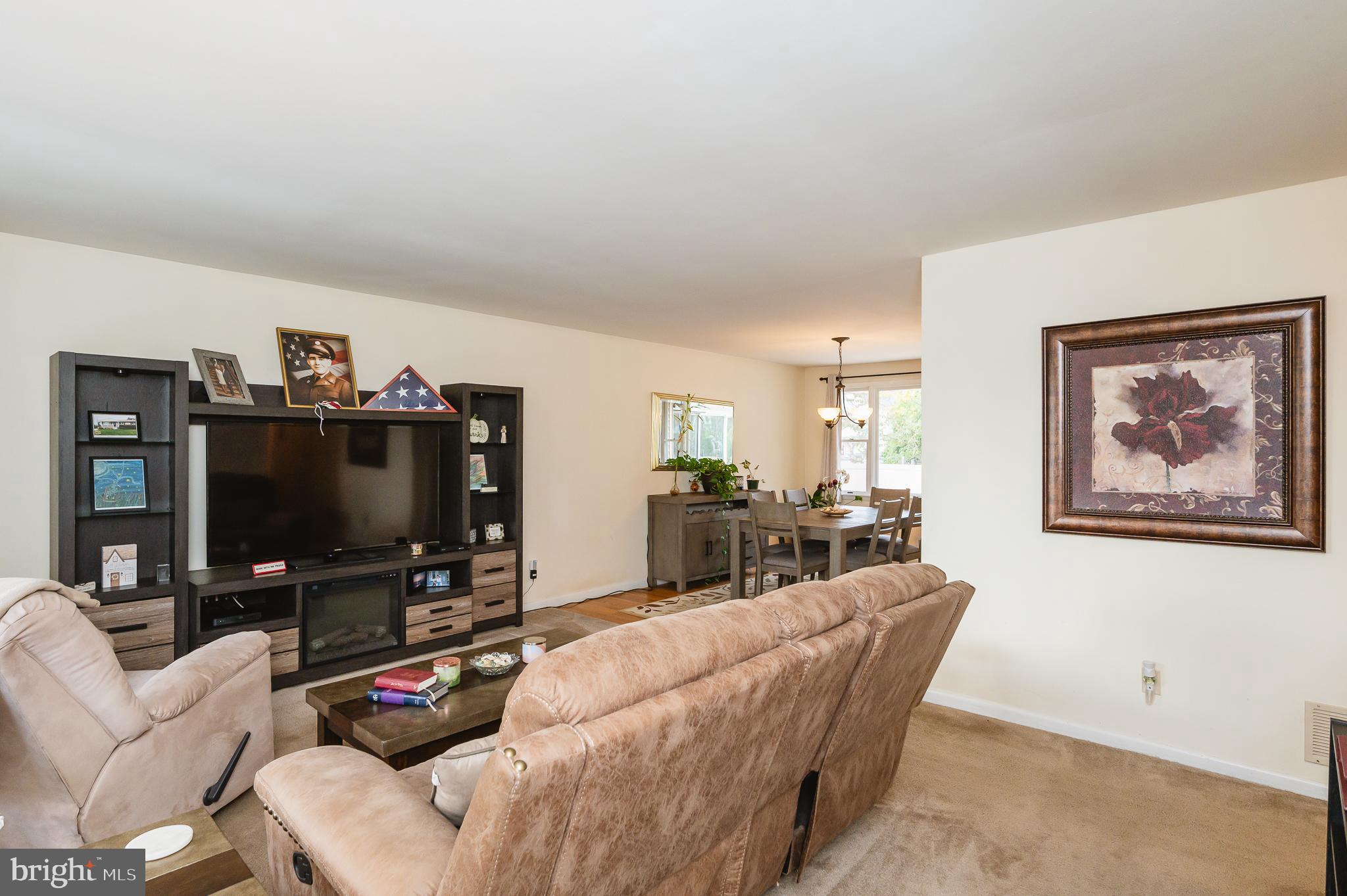 VILLAGE OF OLD HARFORD - Residential