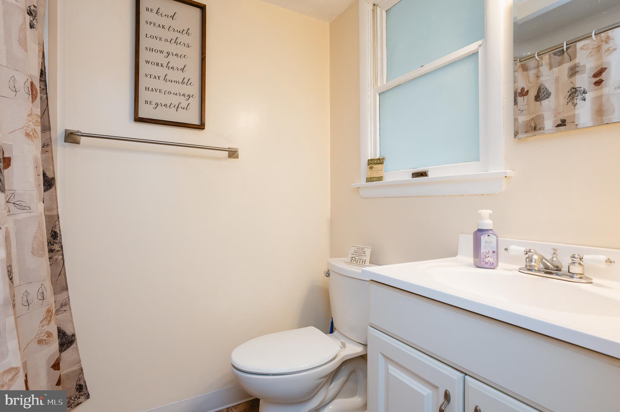 VILLAGE OF OLD HARFORD - Residential