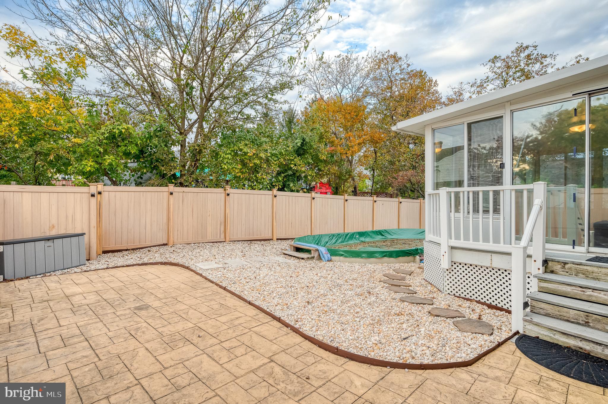 VILLAGE OF OLD HARFORD - Residential