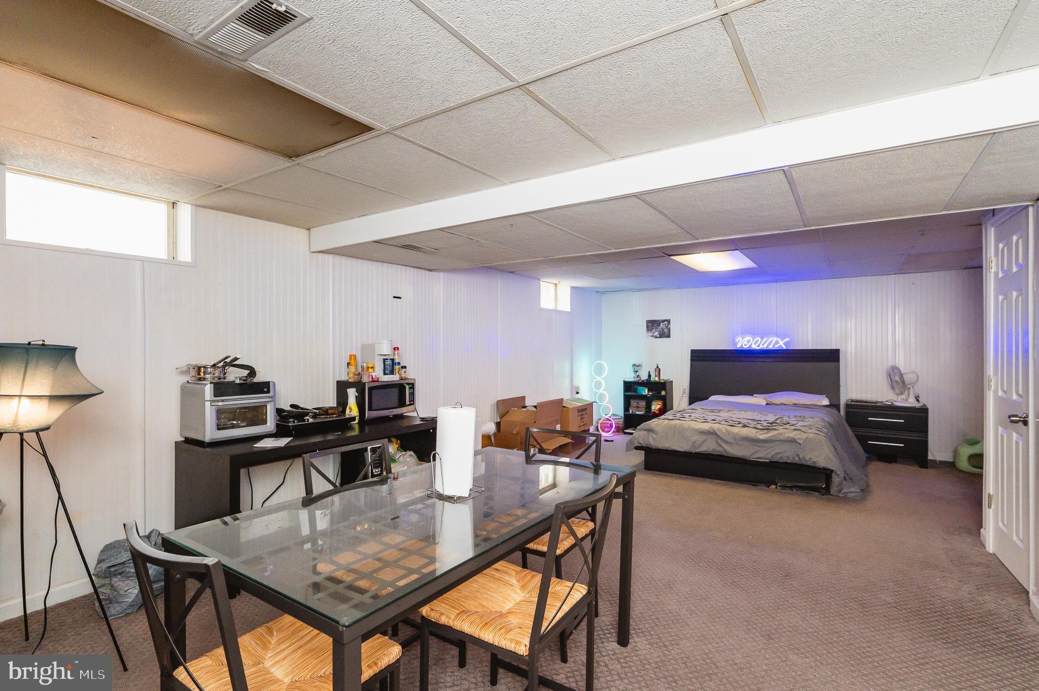 VILLAGE OF OLD HARFORD - Residential