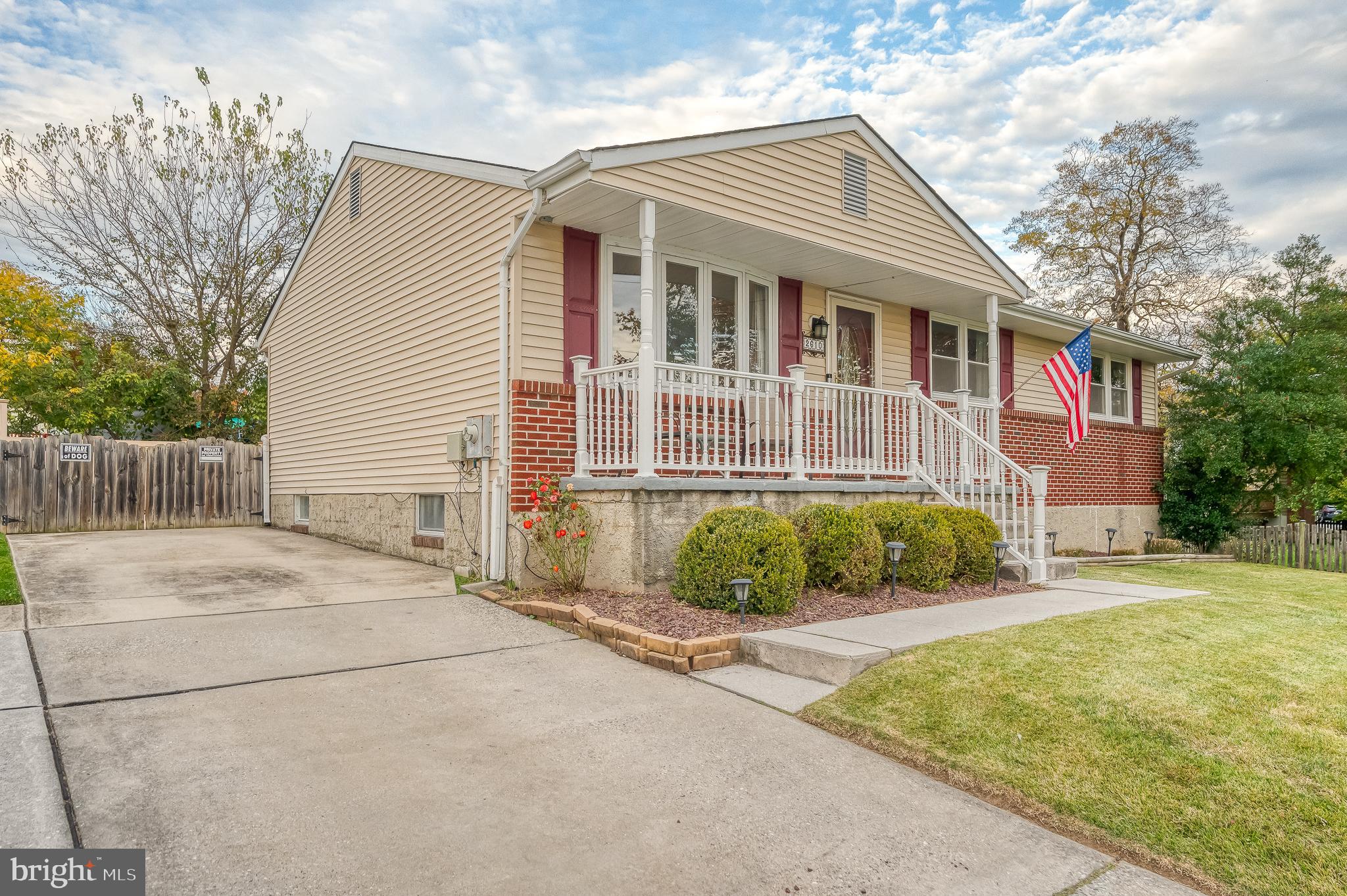 VILLAGE OF OLD HARFORD - Residential