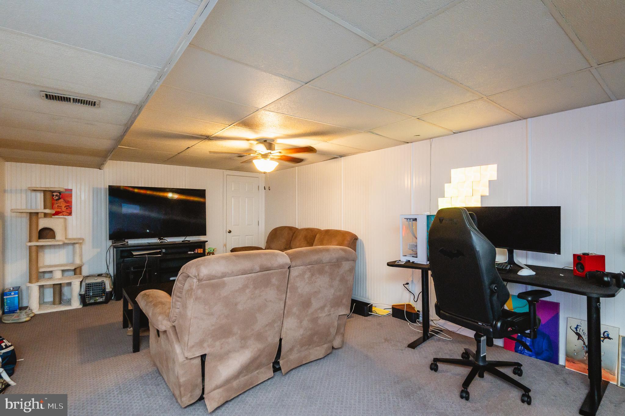 VILLAGE OF OLD HARFORD - Residential