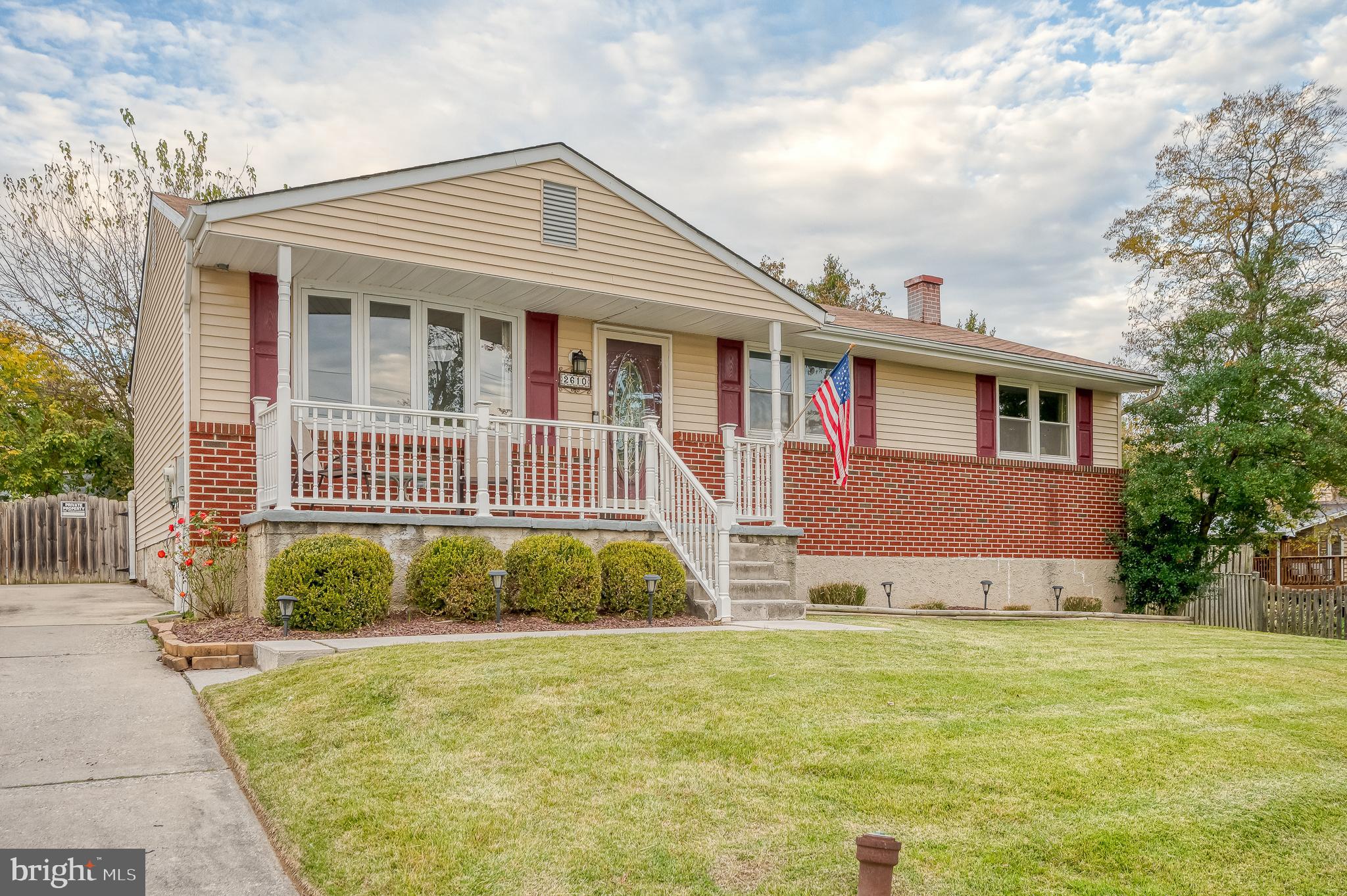 VILLAGE OF OLD HARFORD - Residential