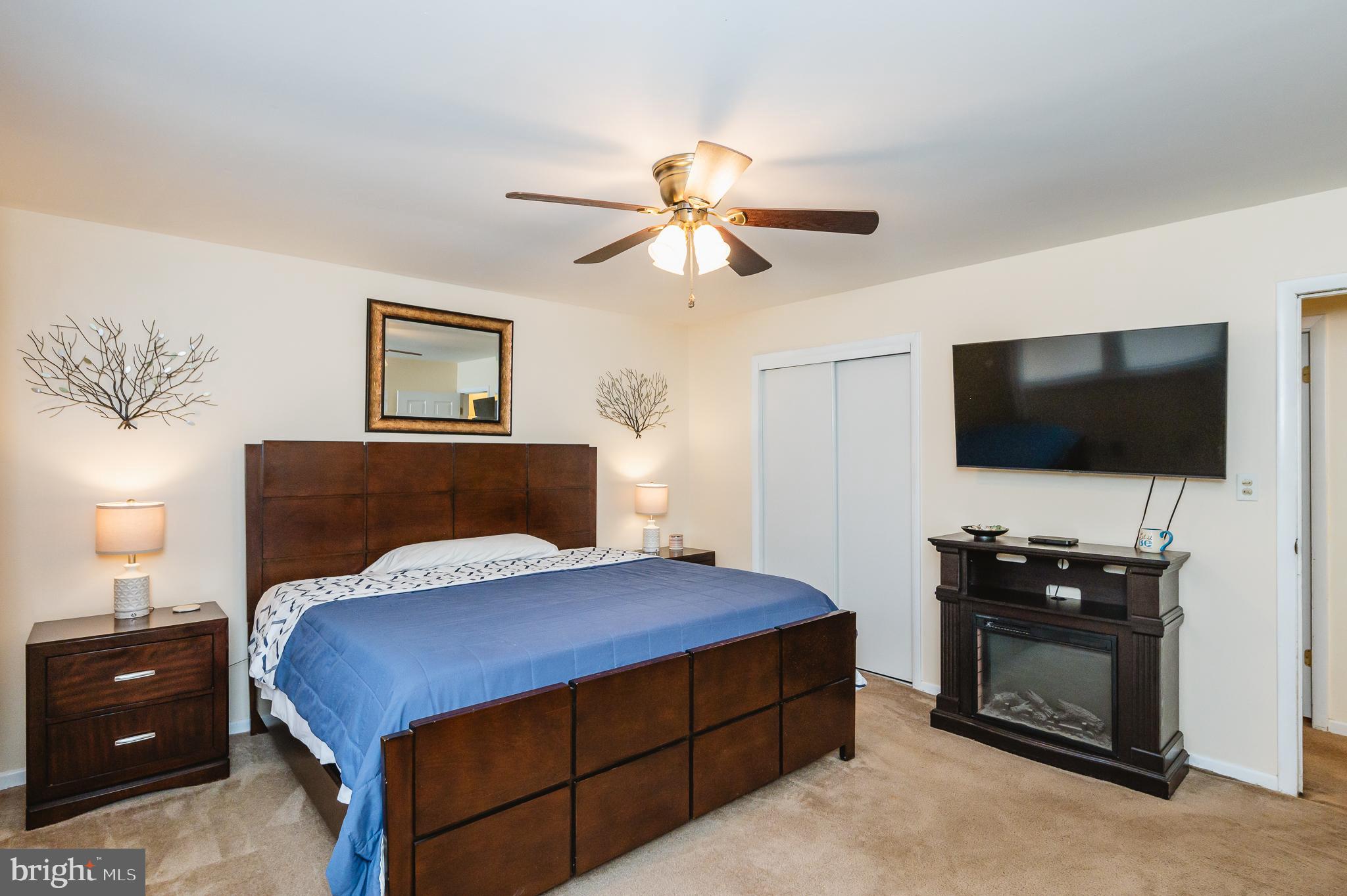 VILLAGE OF OLD HARFORD - Residential