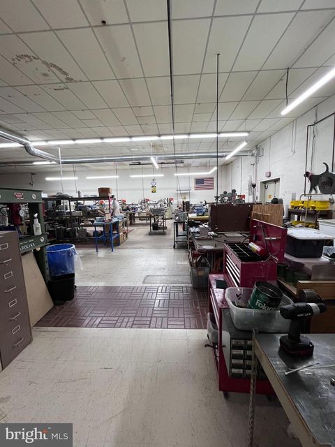 Photo of 4075 E Market Street, YORK, PA 17402 (MLS # 1002667095)