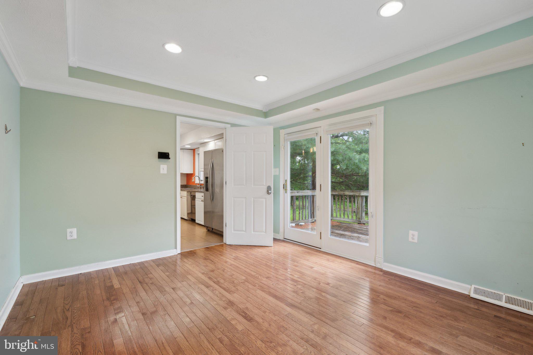 125 PREMIER PLACE