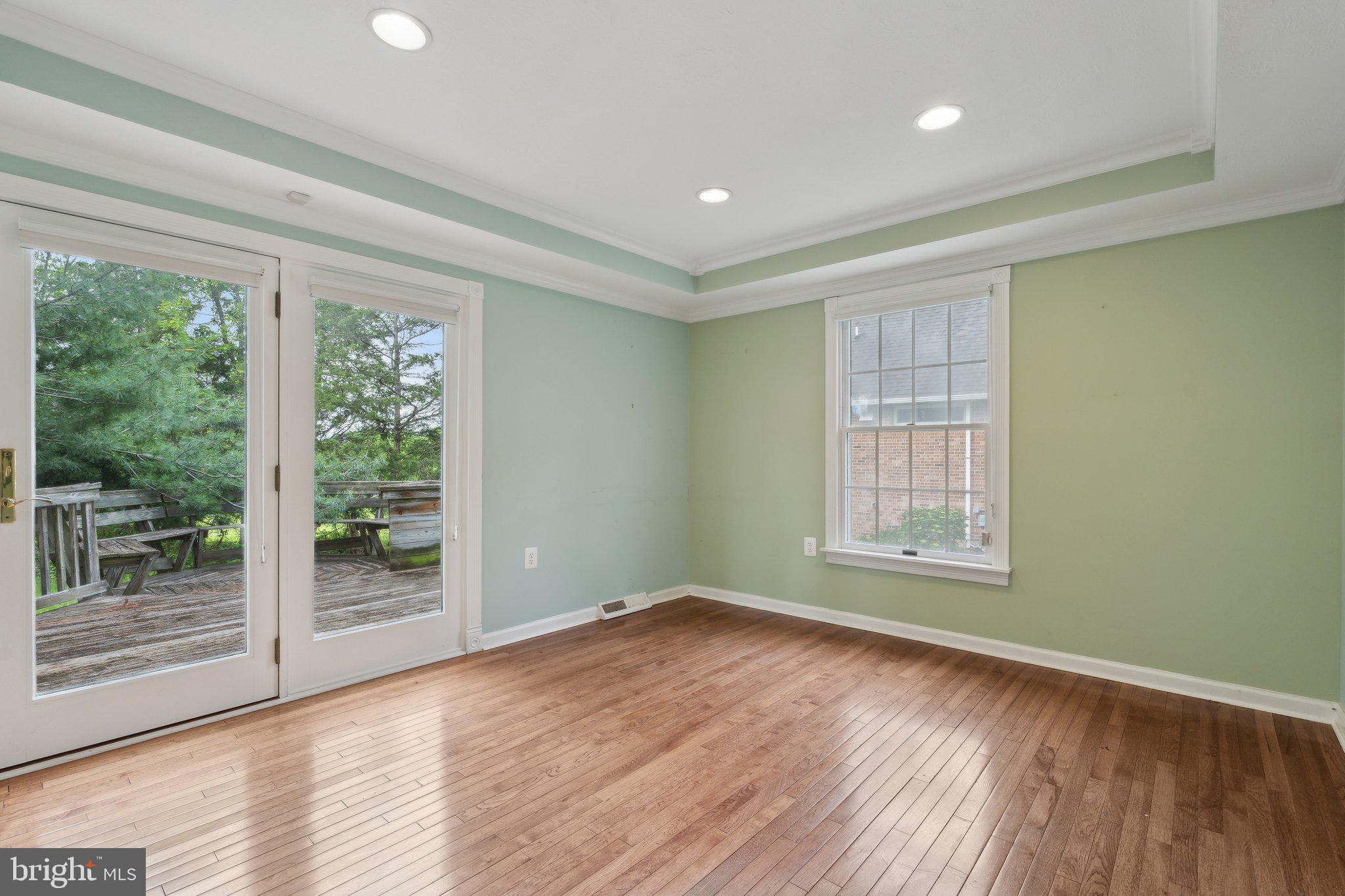 125 PREMIER PLACE