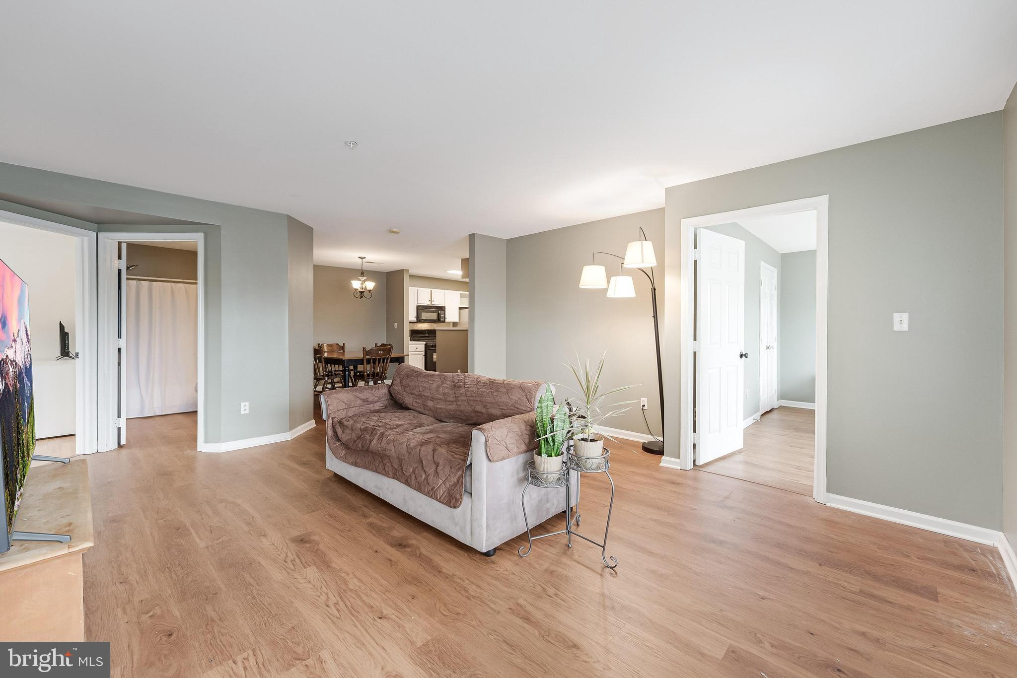 STRATFORD CONDOS - Residential