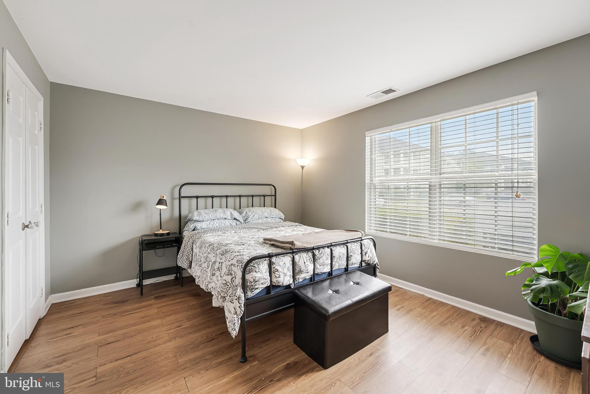 STRATFORD CONDOS - Residential