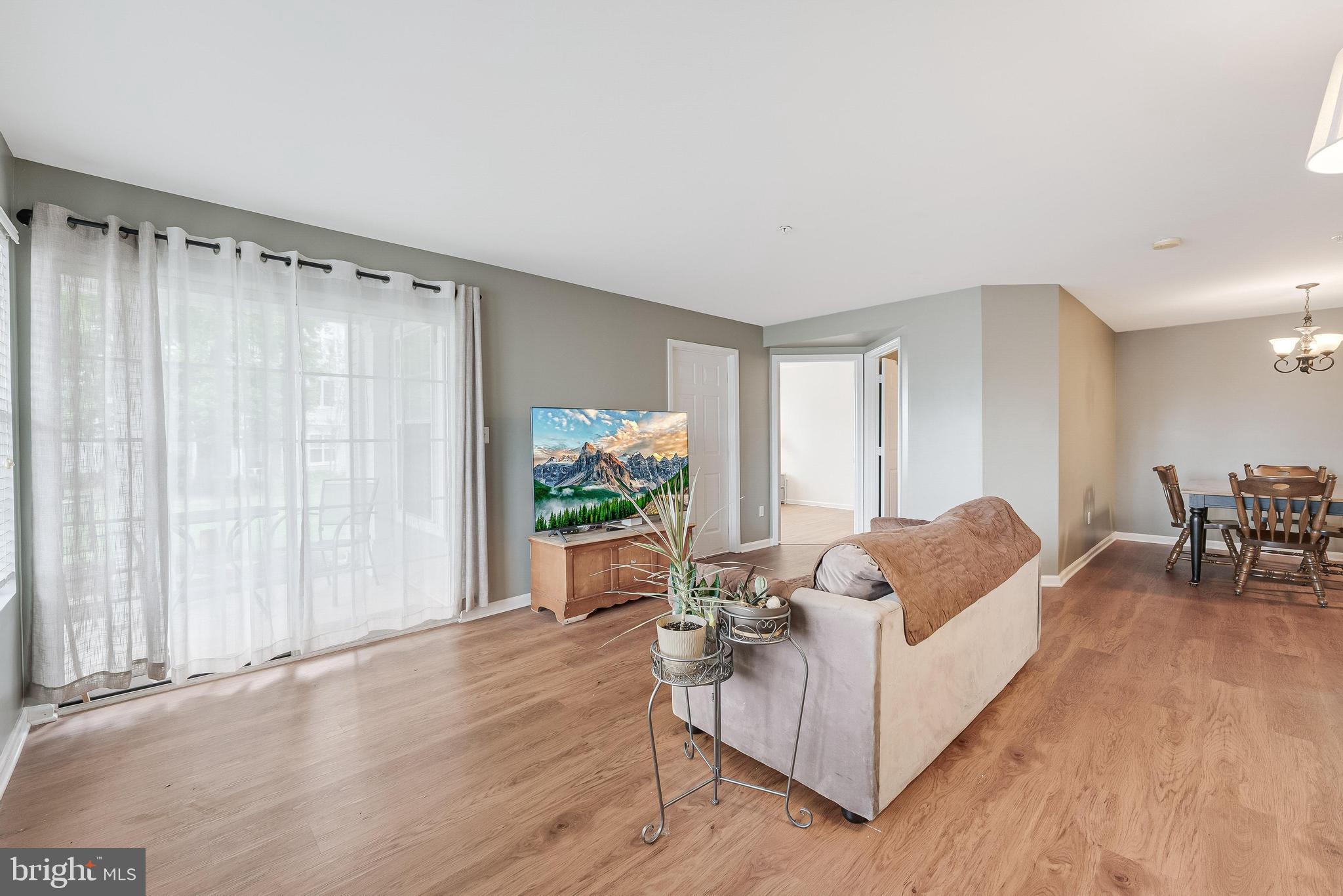 STRATFORD CONDOS - Residential