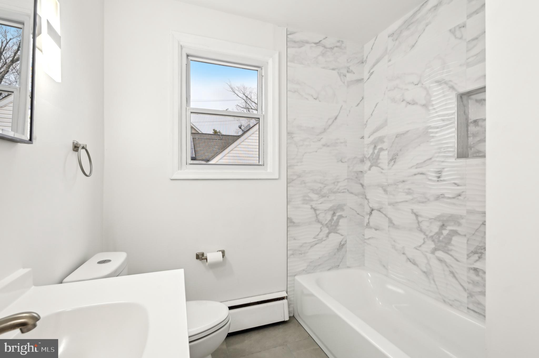 KENWOOD - Residential