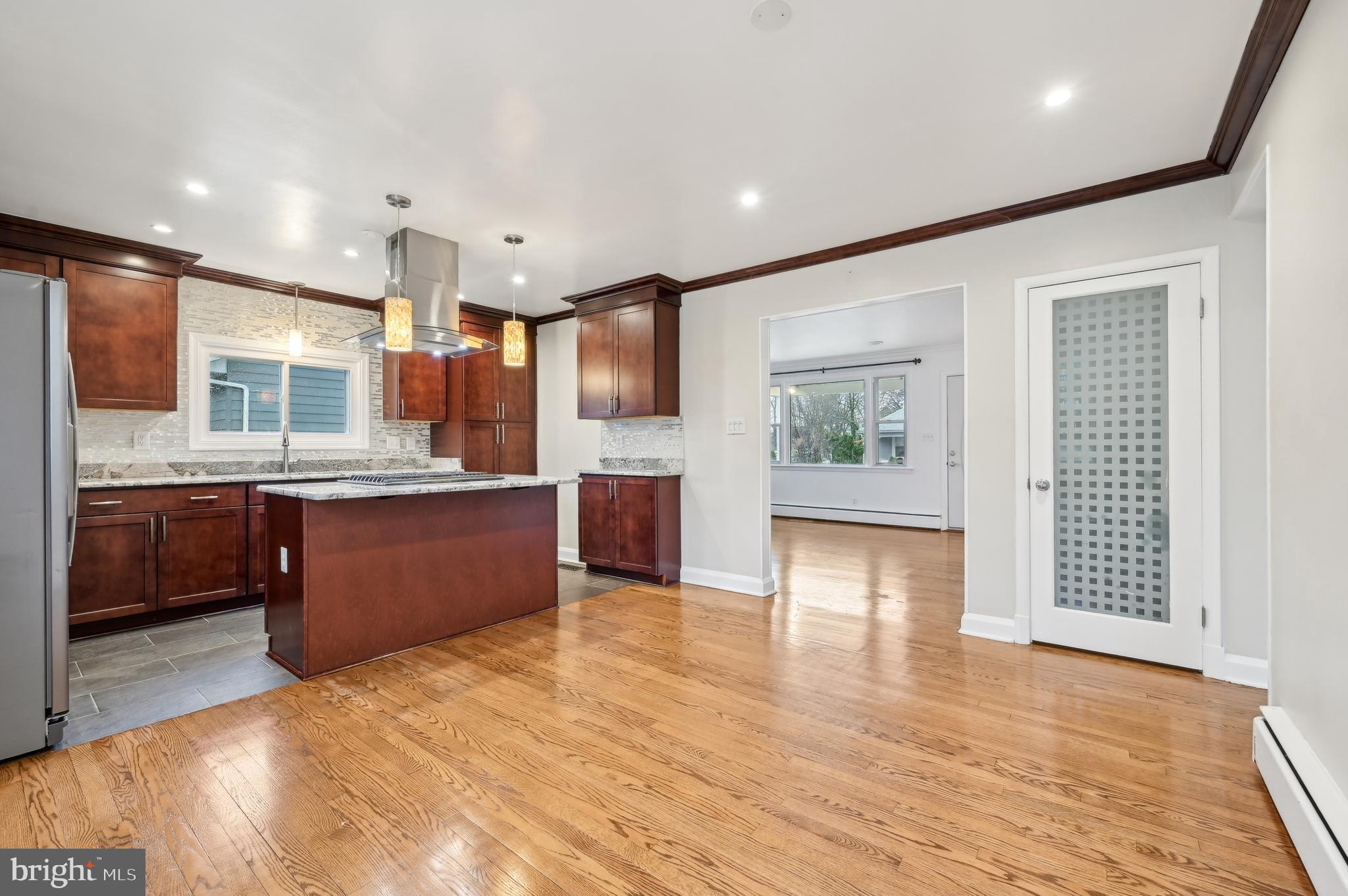 KENWOOD - Residential