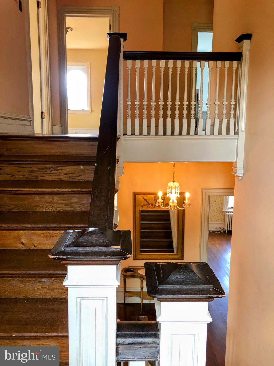 SCHOOL LANE HILLS - Residential