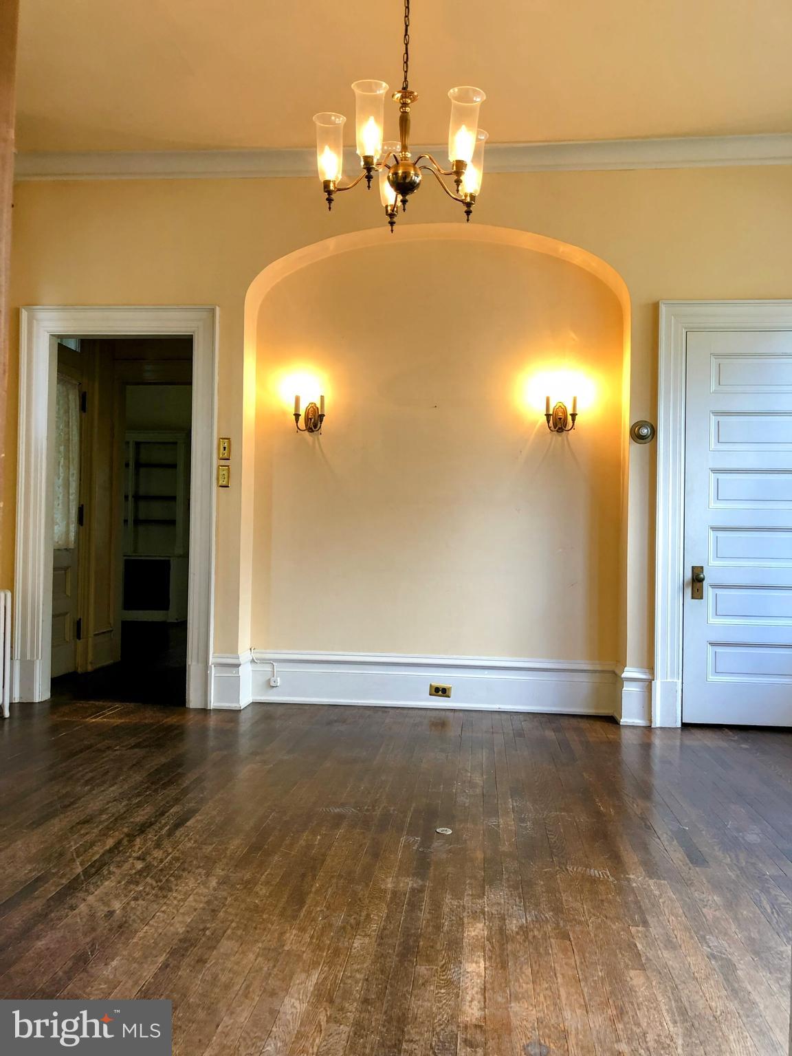 SCHOOL LANE HILLS - Residential