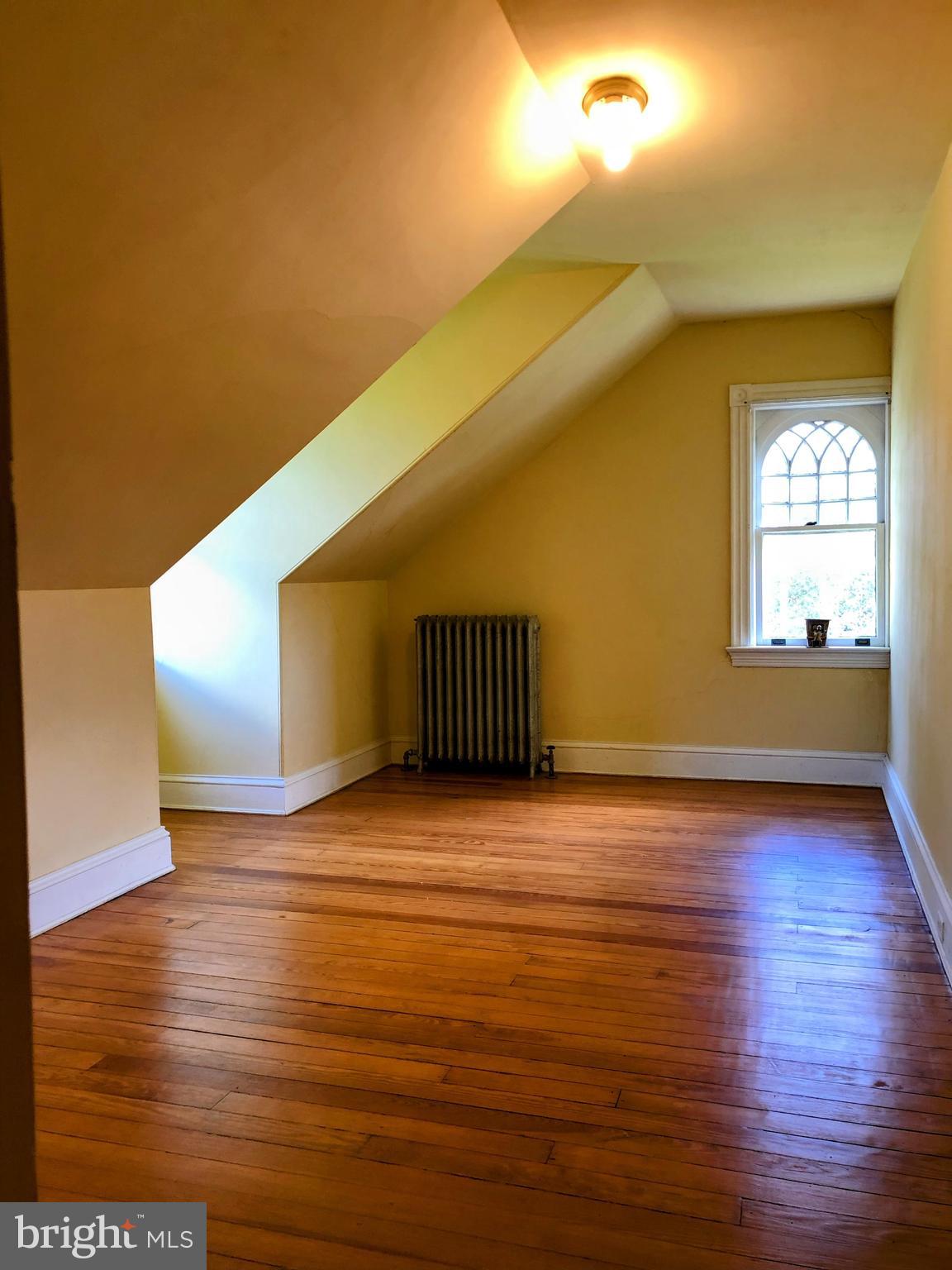 SCHOOL LANE HILLS - Residential