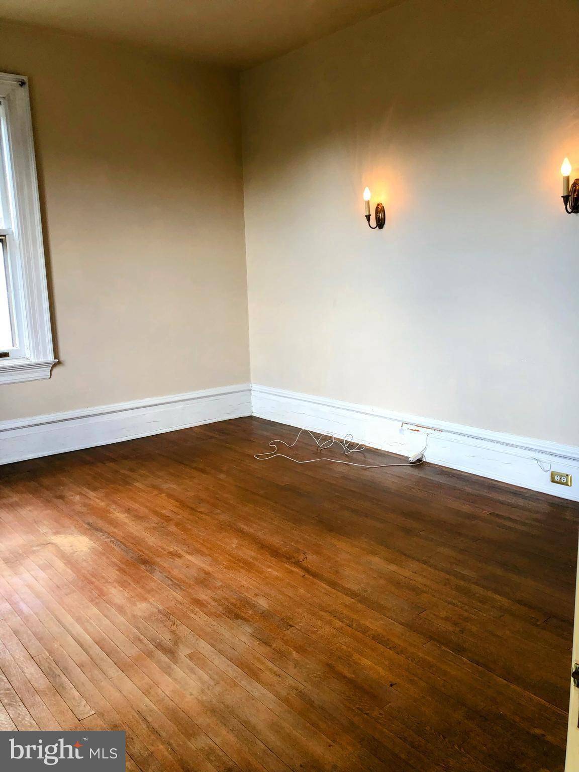 SCHOOL LANE HILLS - Residential