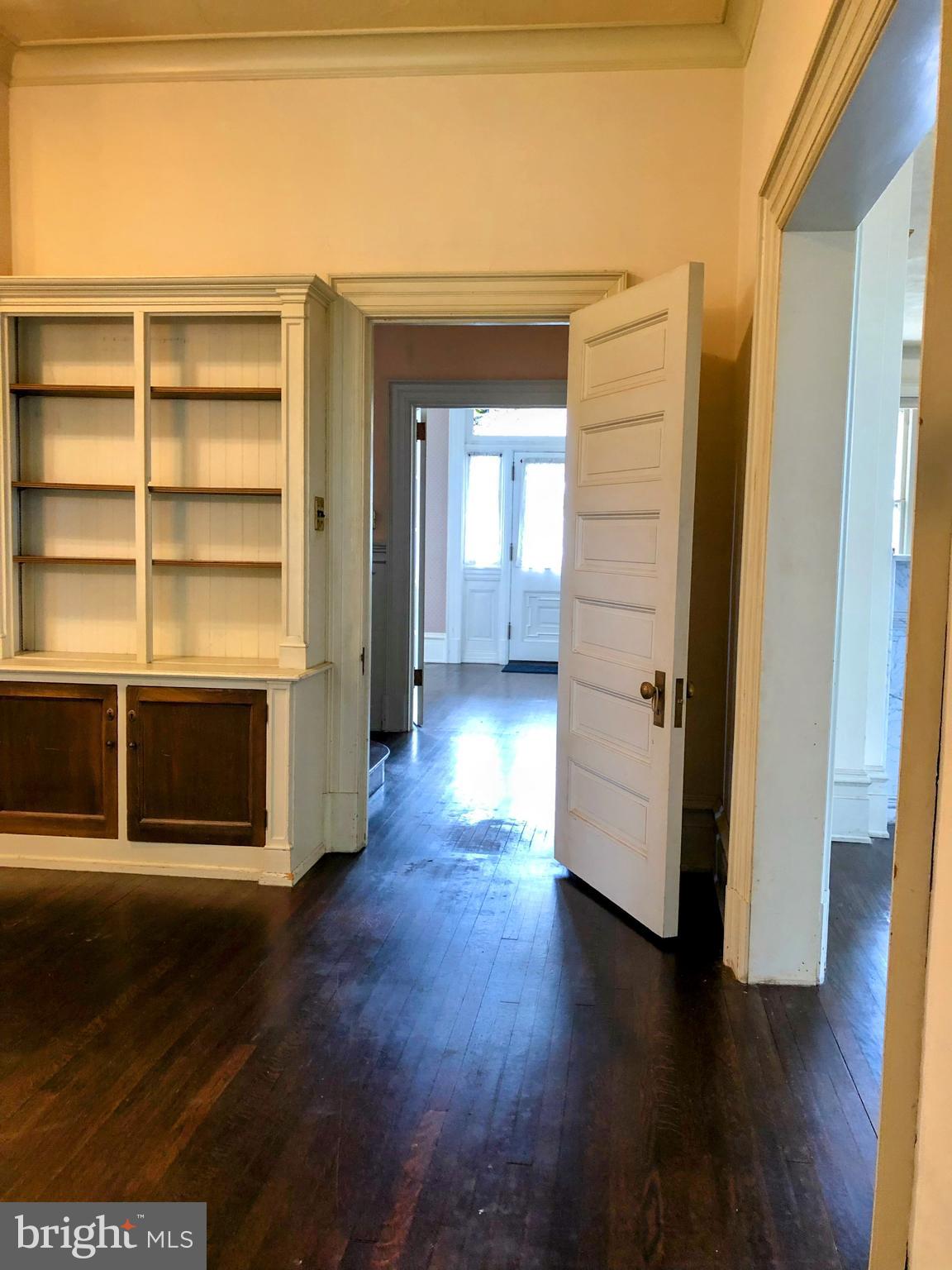 SCHOOL LANE HILLS - Residential