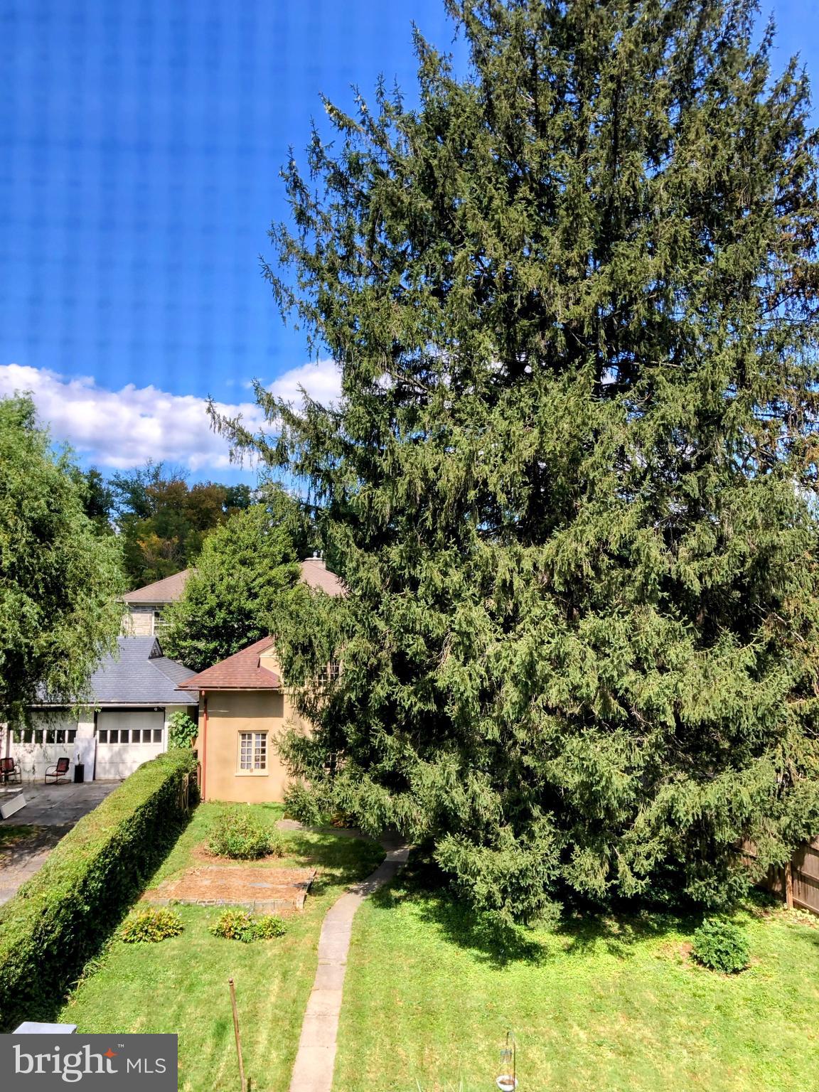 SCHOOL LANE HILLS - Residential